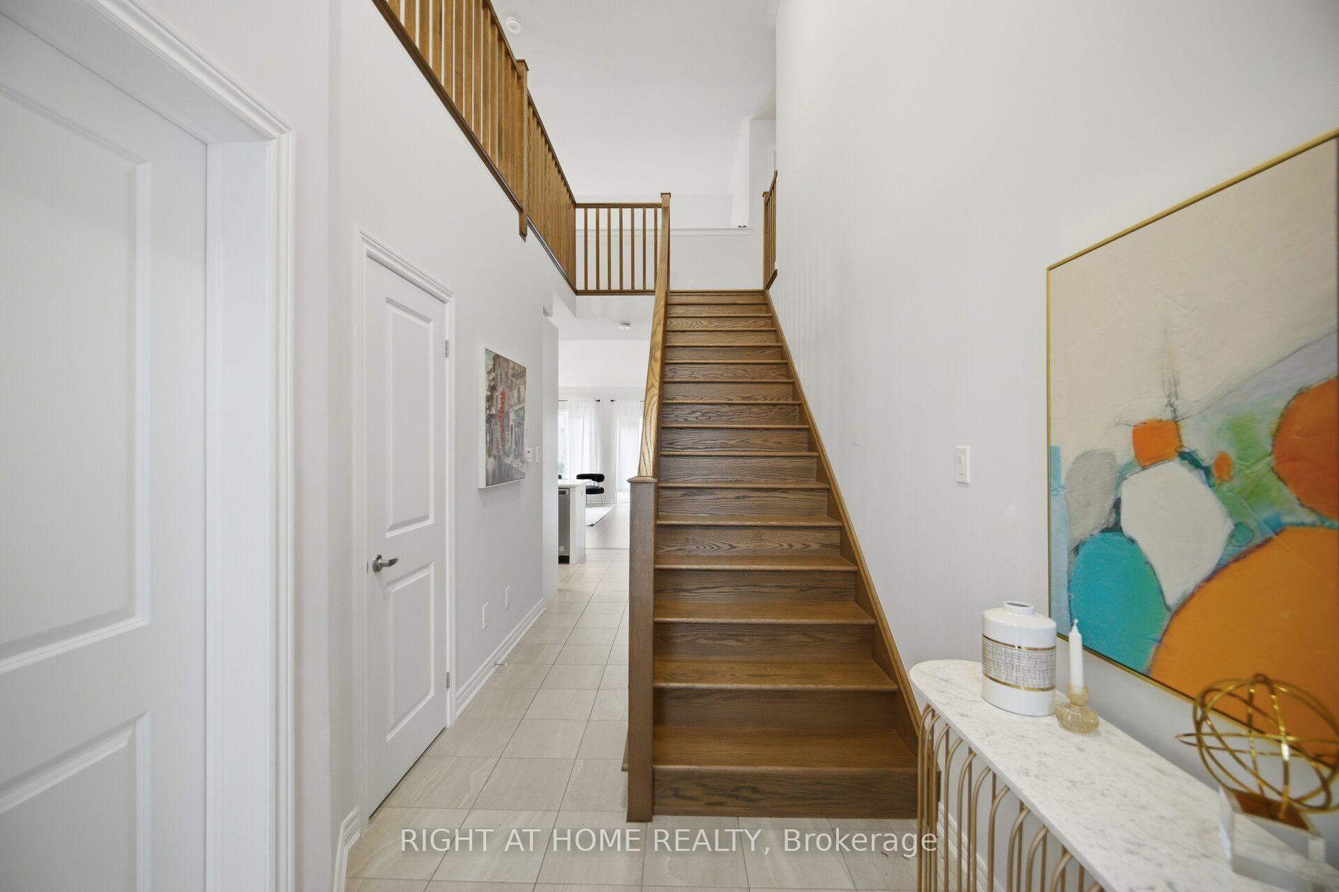 Photo 7 of 41 Overlea Drive, Brampton, Sandringham-Wellington — HOMEH