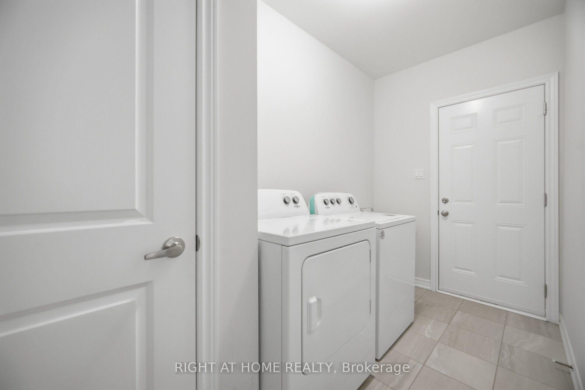 Photo 27 of 41 Overlea Drive, Brampton, Sandringham-Wellington — HOMEH