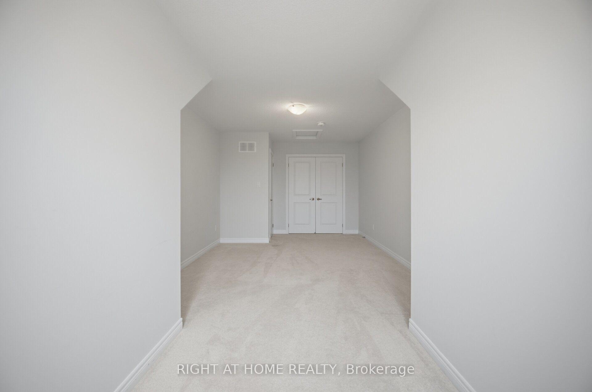 Photo 35 of 41 Overlea Drive, Brampton, Sandringham-Wellington — HOMEH