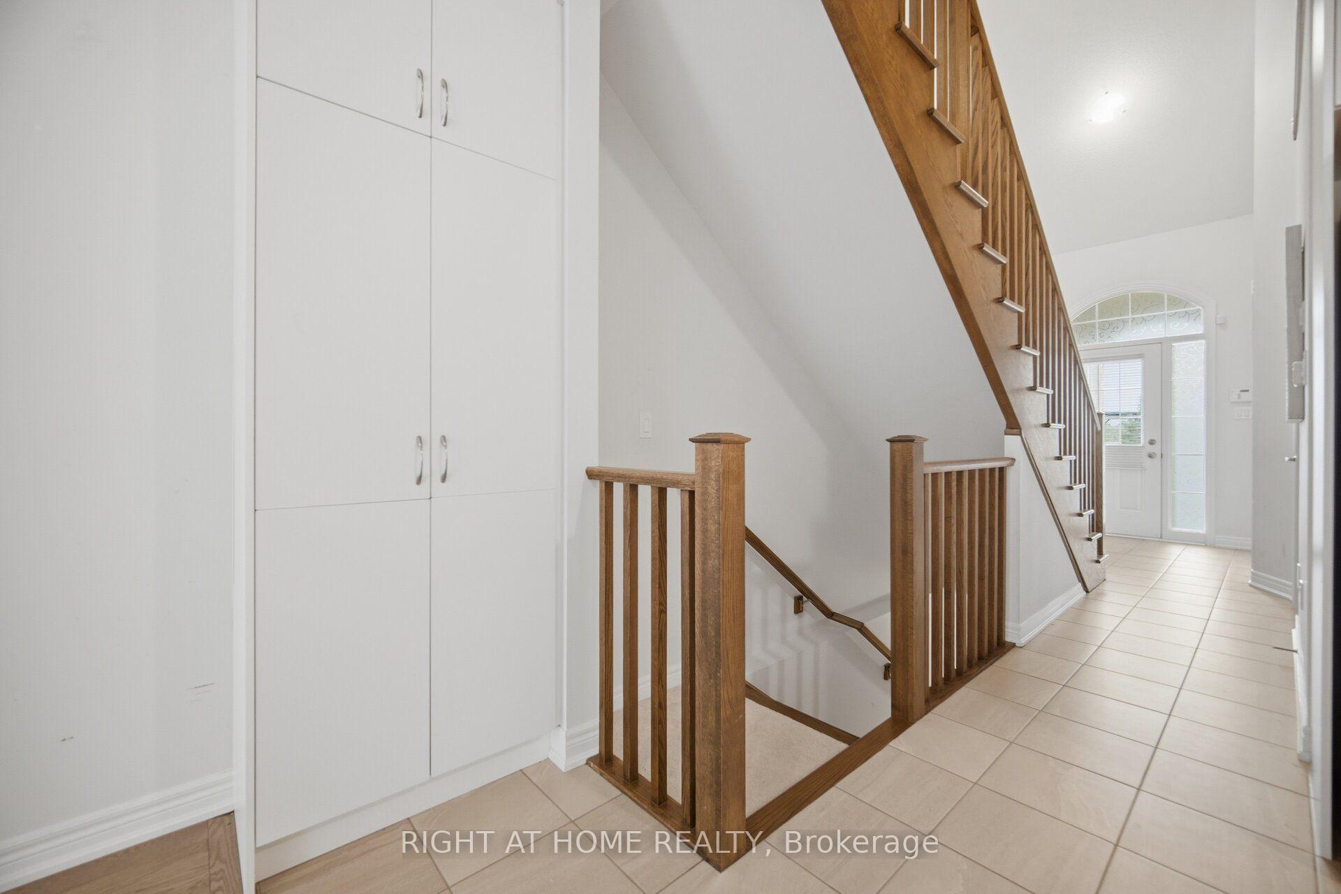 Photo 37 of 41 Overlea Drive, Brampton, Sandringham-Wellington — HOMEH