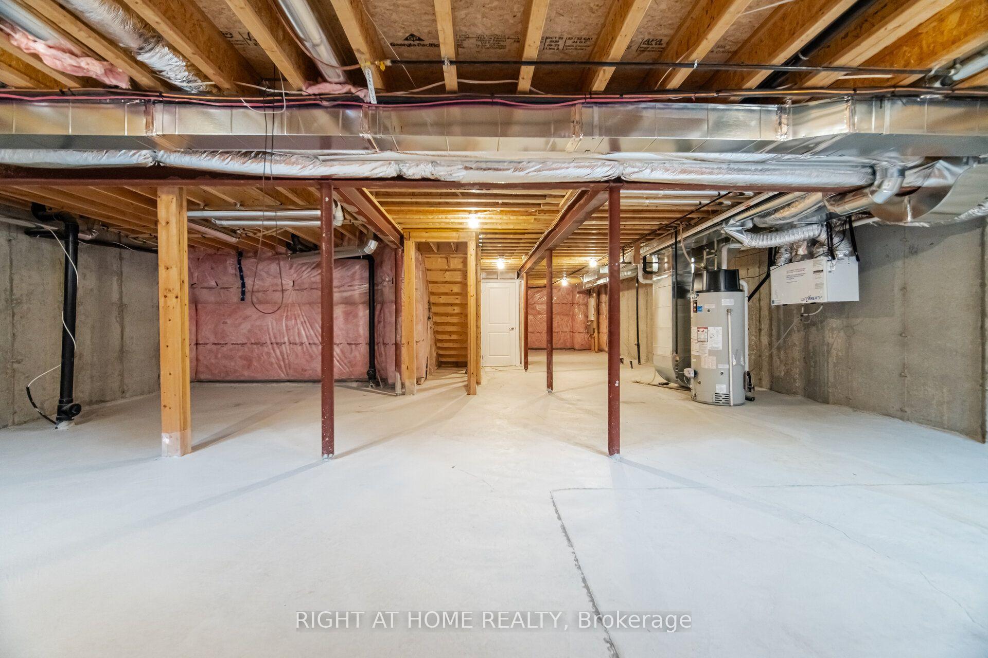 Photo 39 of 41 Overlea Drive, Brampton, Sandringham-Wellington — HOMEH