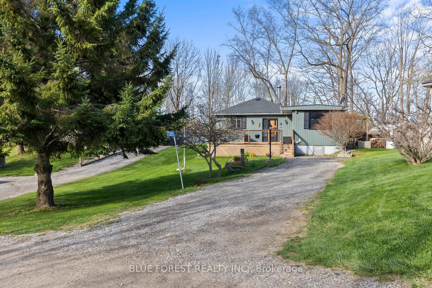 Photo 1 of 7365 Fairview Drive, Dutton/Dunwich, Rural Dutton/Dunwich — HOMEH