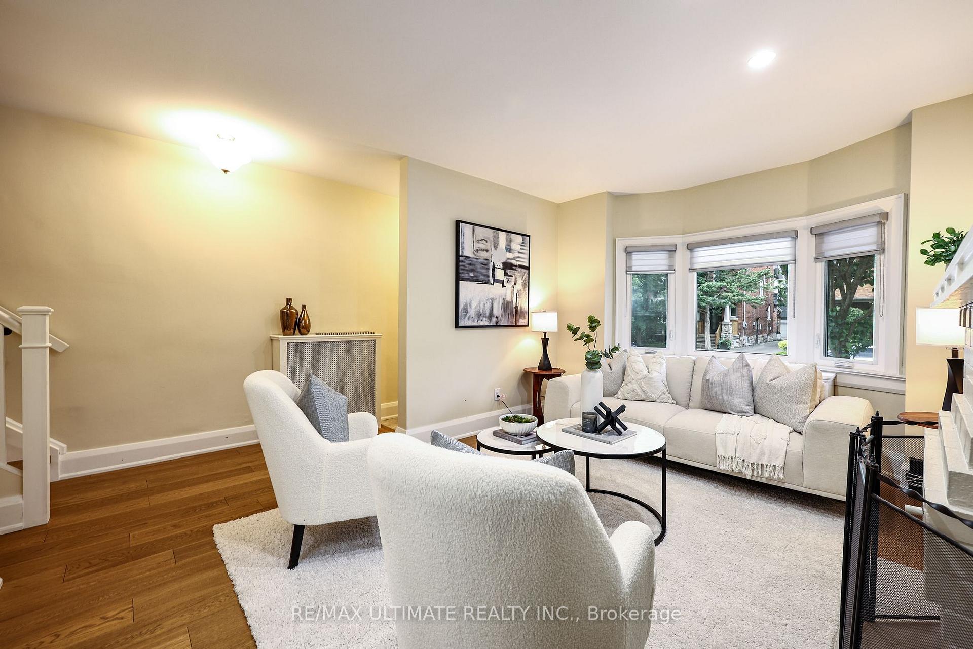 Photo 10 of 29 Falcon Street, Toronto, Mount Pleasant East — HOMEH