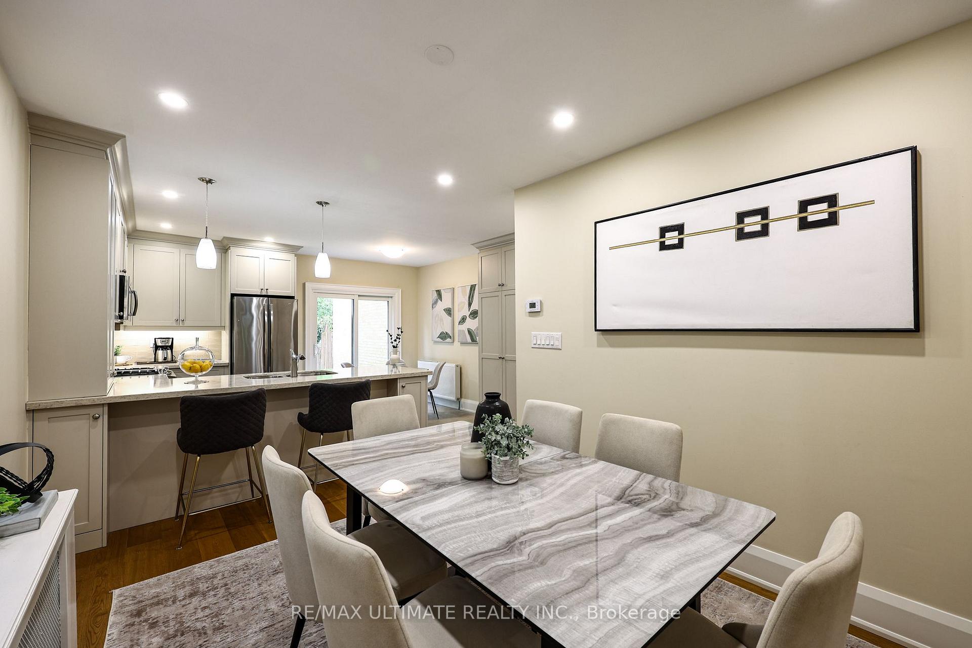 Photo 13 of 29 Falcon Street, Toronto, Mount Pleasant East — HOMEH