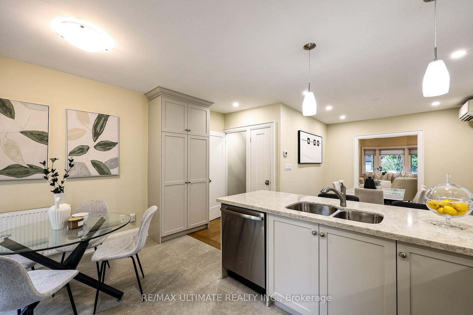 Photo 25 of 29 Falcon Street, Toronto, Mount Pleasant East — HOMEH