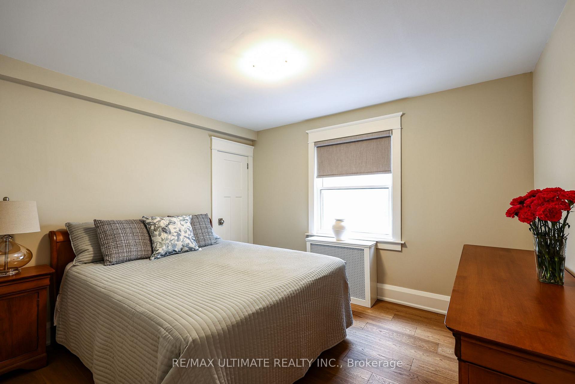 Photo 32 of 29 Falcon Street, Toronto, Mount Pleasant East — HOMEH