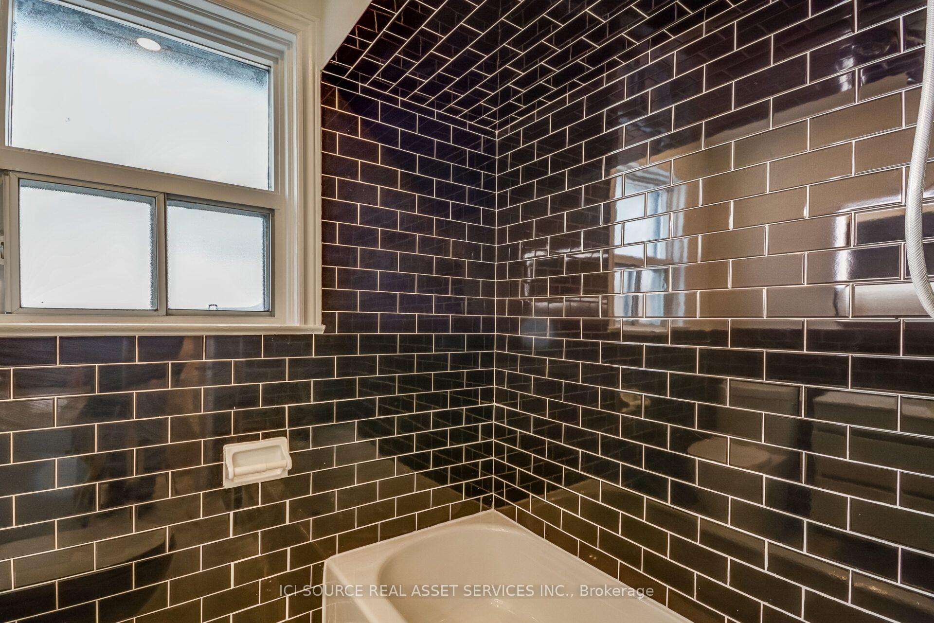 Photo 12 of Unit 3, 58 Burlingame Road, Etobicoke, Alderwood — HOMEH