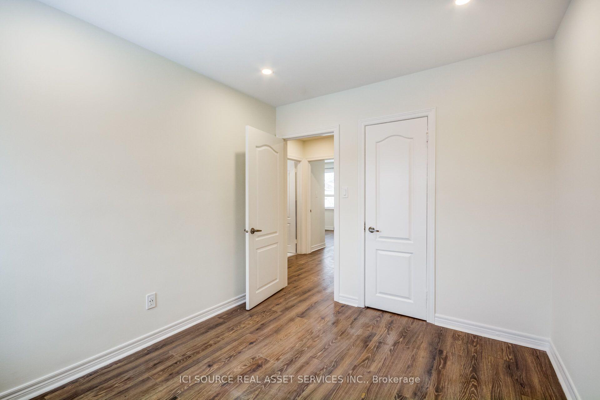 Photo 15 of Unit 3, 58 Burlingame Road, Etobicoke, Alderwood — HOMEH