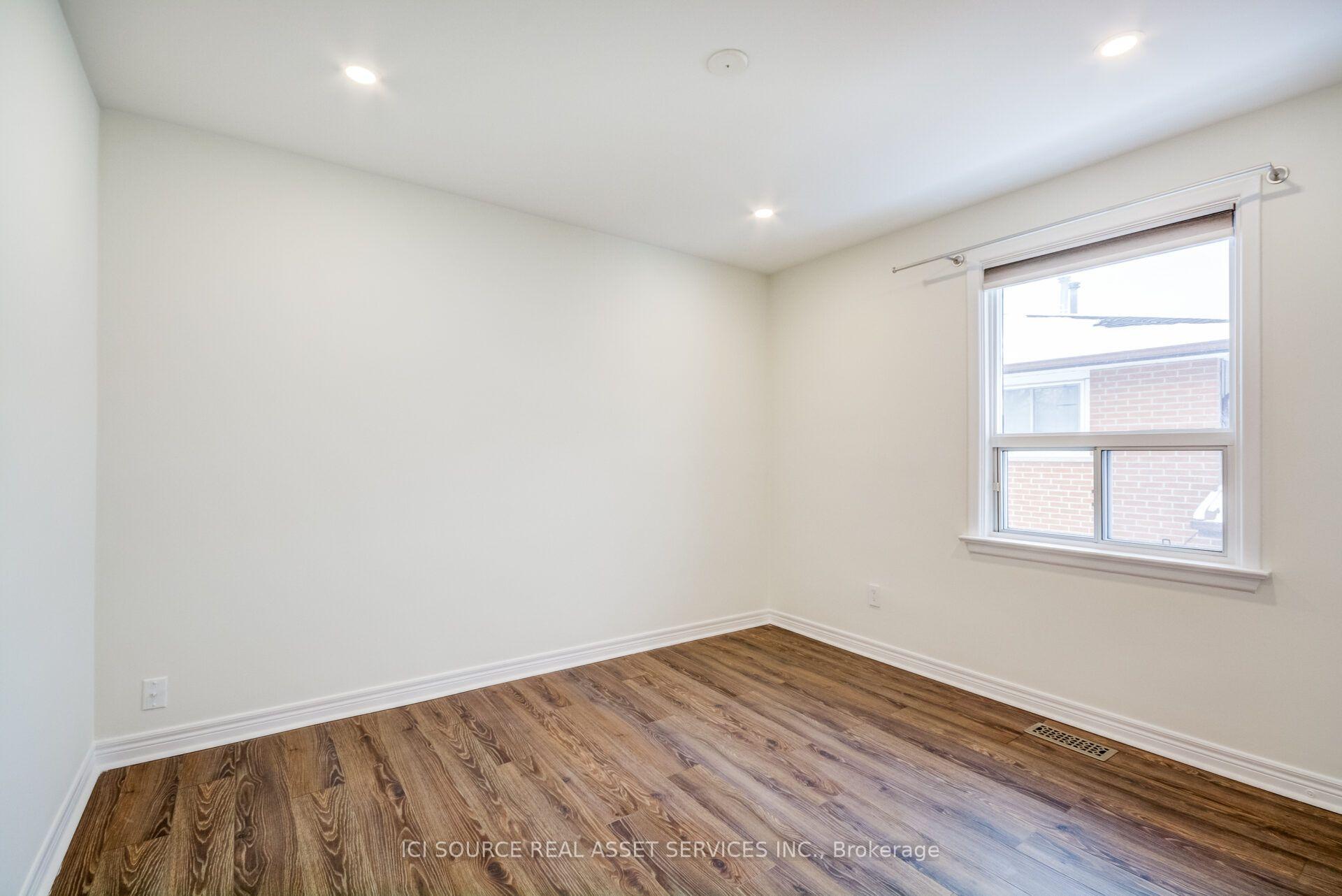 Photo 17 of Unit 3, 58 Burlingame Road, Etobicoke, Alderwood — HOMEH