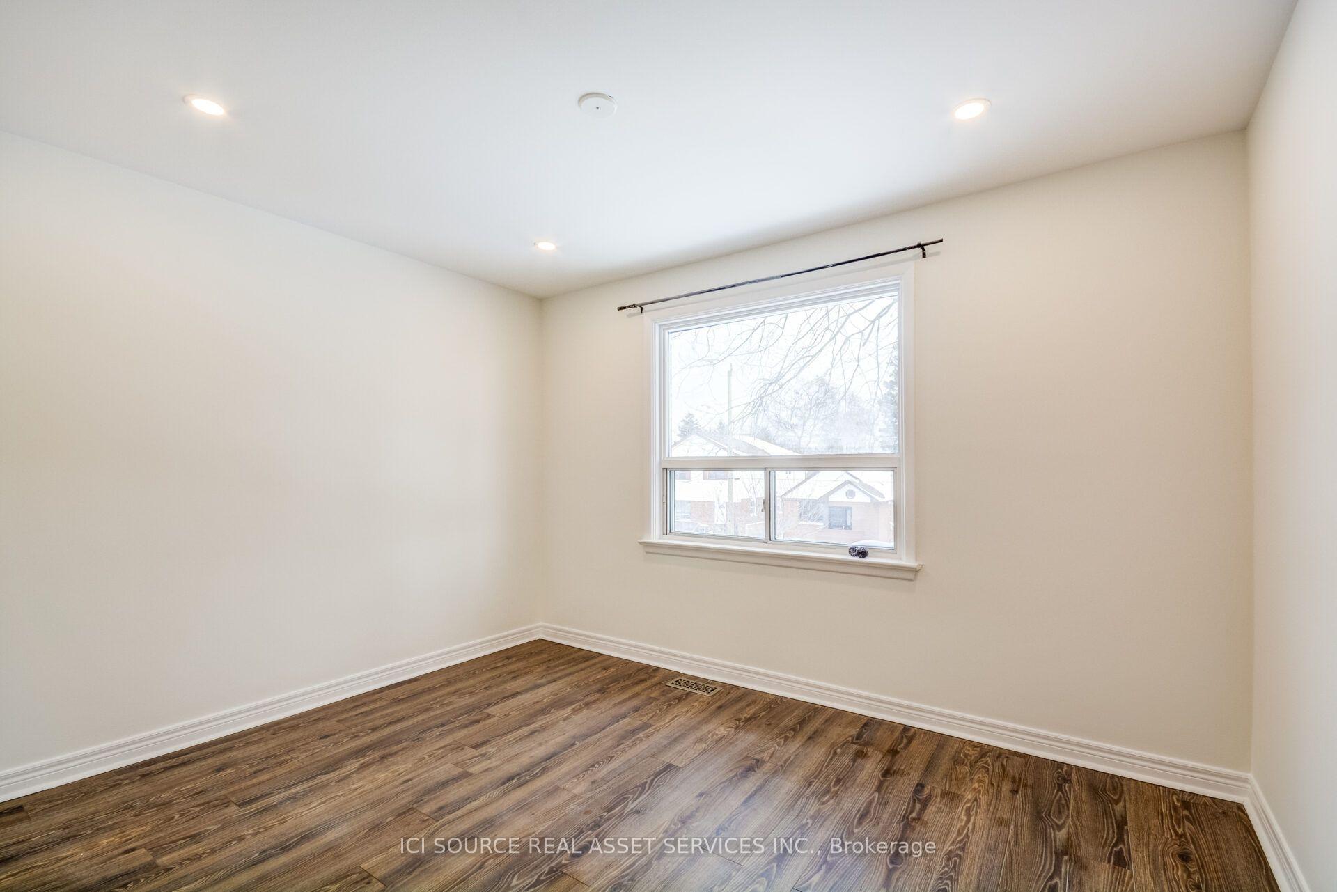 Photo 19 of Unit 3, 58 Burlingame Road, Etobicoke, Alderwood — HOMEH