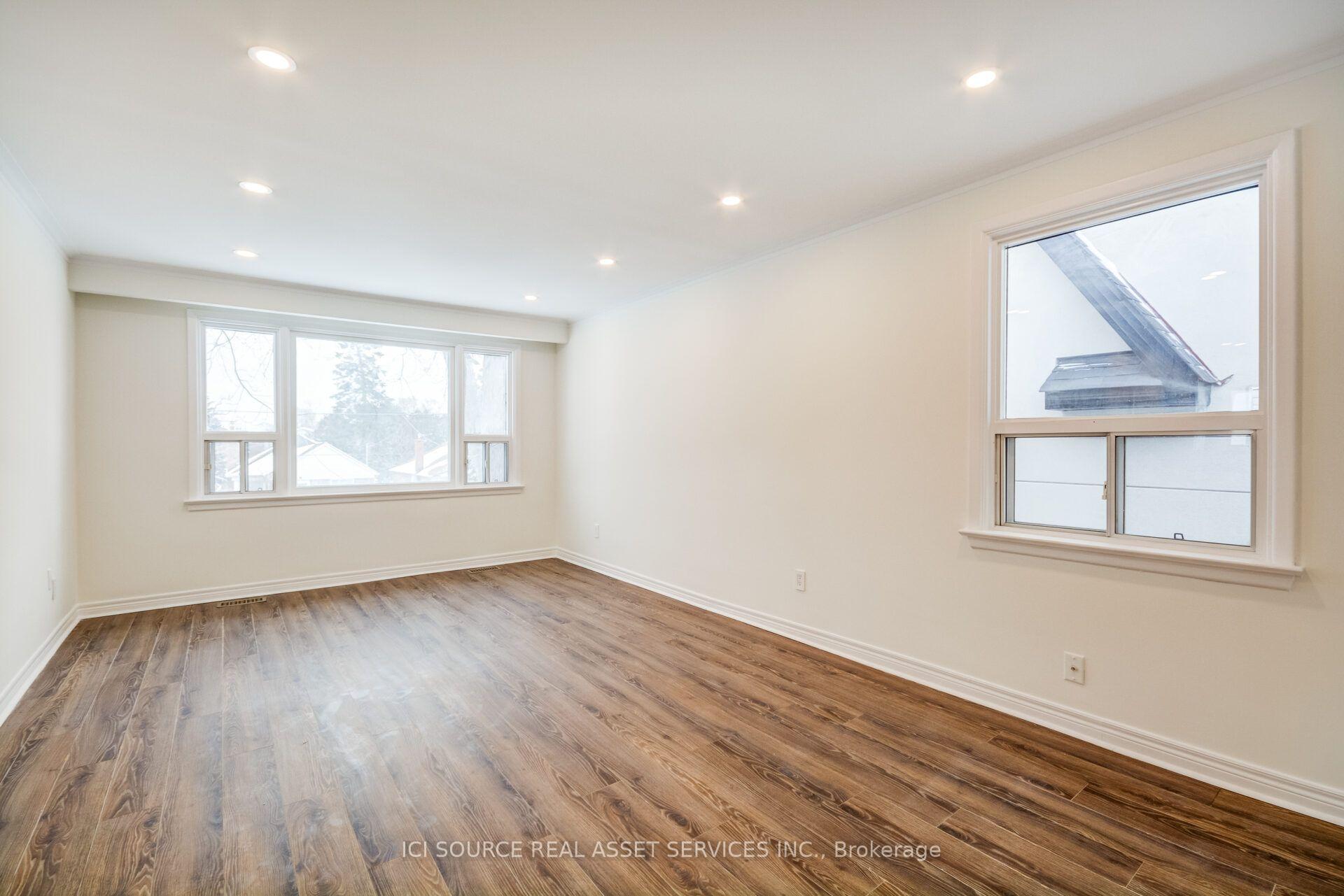 Photo 21 of Unit 3, 58 Burlingame Road, Etobicoke, Alderwood — HOMEH