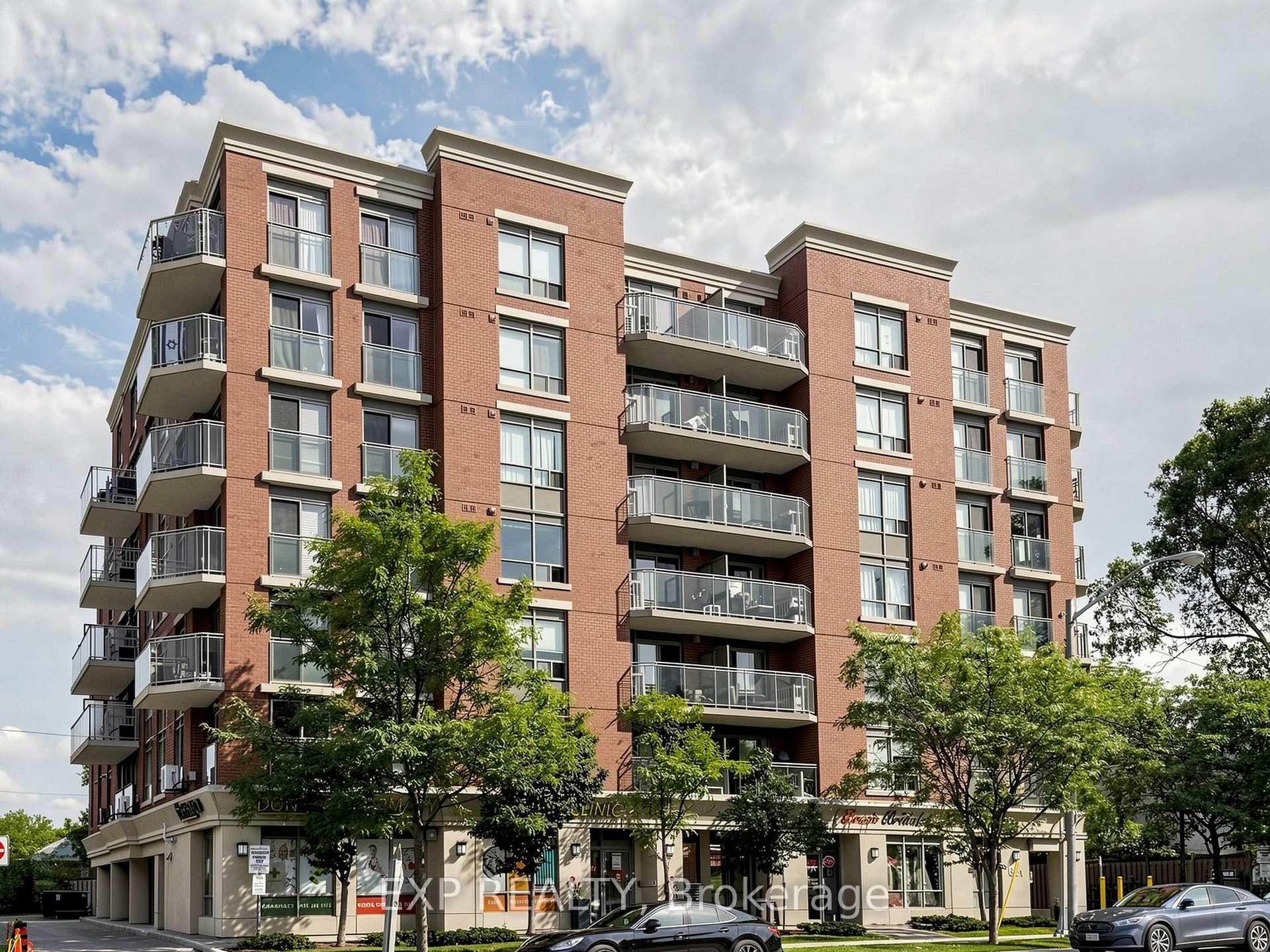 Front of Unit 302, 801 Sheppard Avenue W