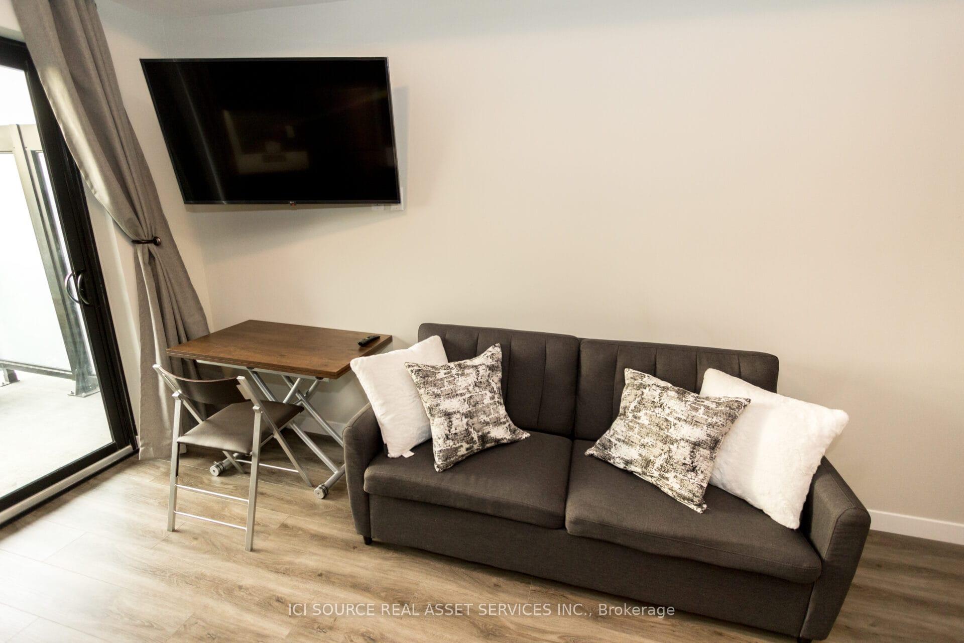 Photo 4 of Unit 1105, 15 Queen Street S, Hamilton, Central — HOMEH