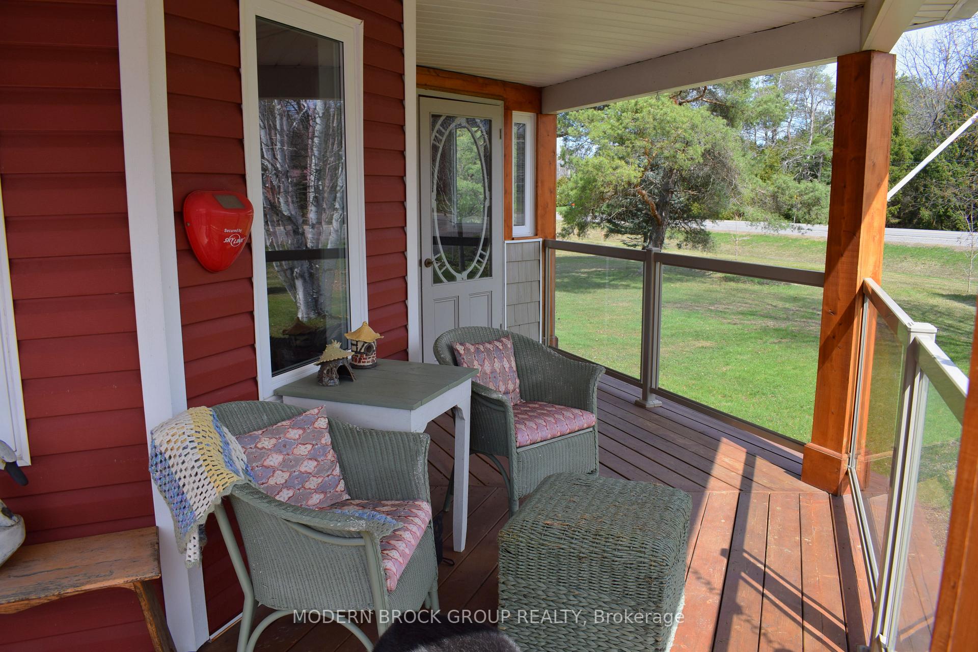 Photo 4 of 8224 County 15 Road, Augusta, Augusta Twp — HOMEH