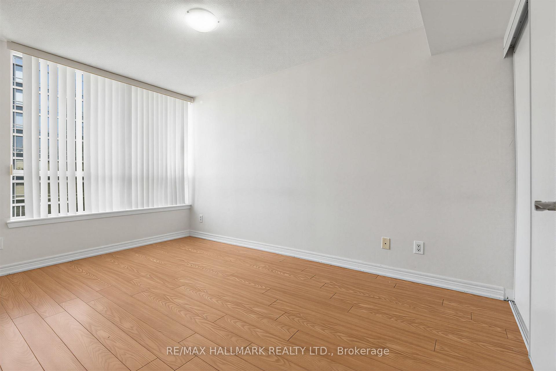 Photo 13 of Unit 1206, 50 Disera Drive, Vaughan, Beverley Glen — HOMEH