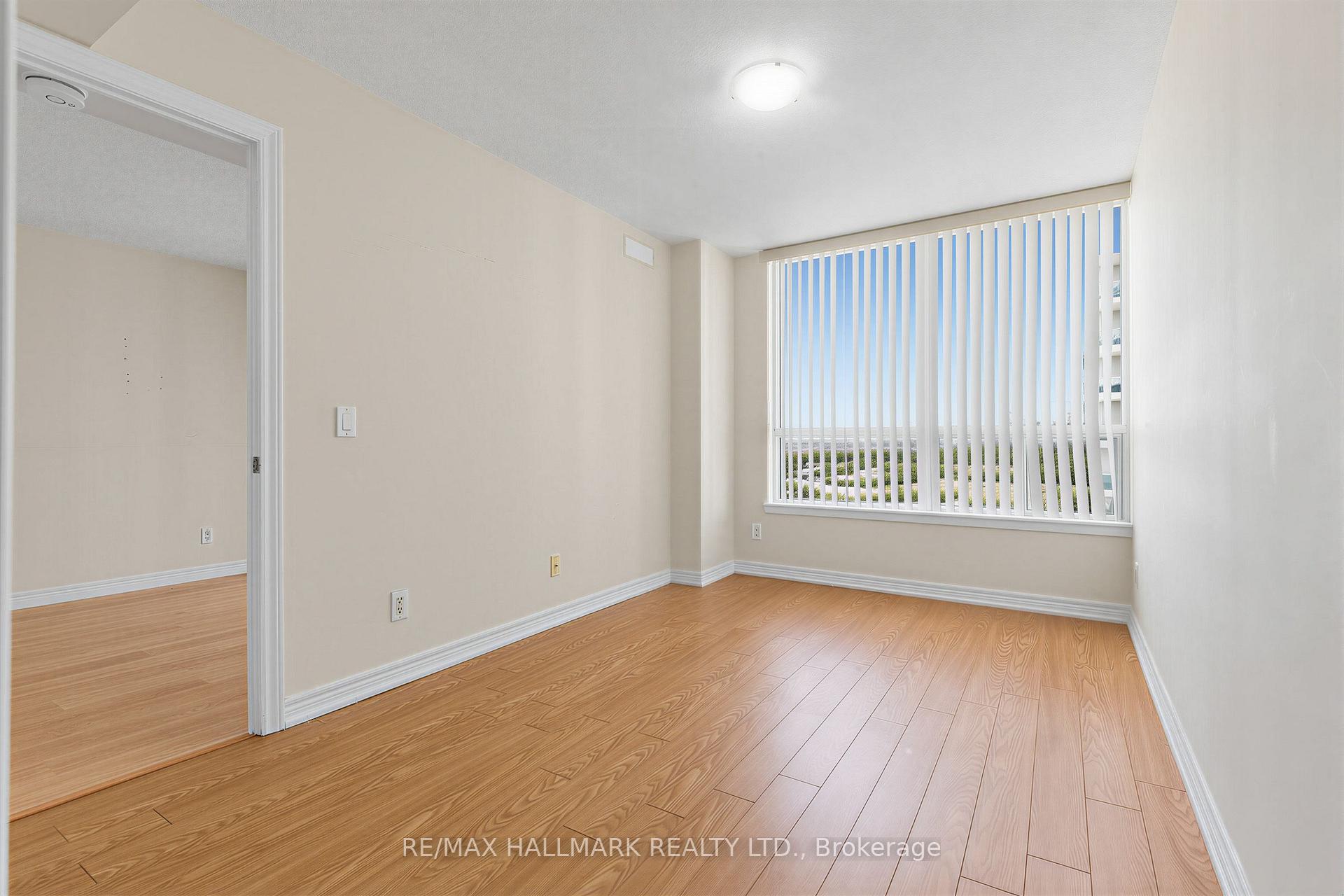 Photo 14 of Unit 1206, 50 Disera Drive, Vaughan, Beverley Glen — HOMEH
