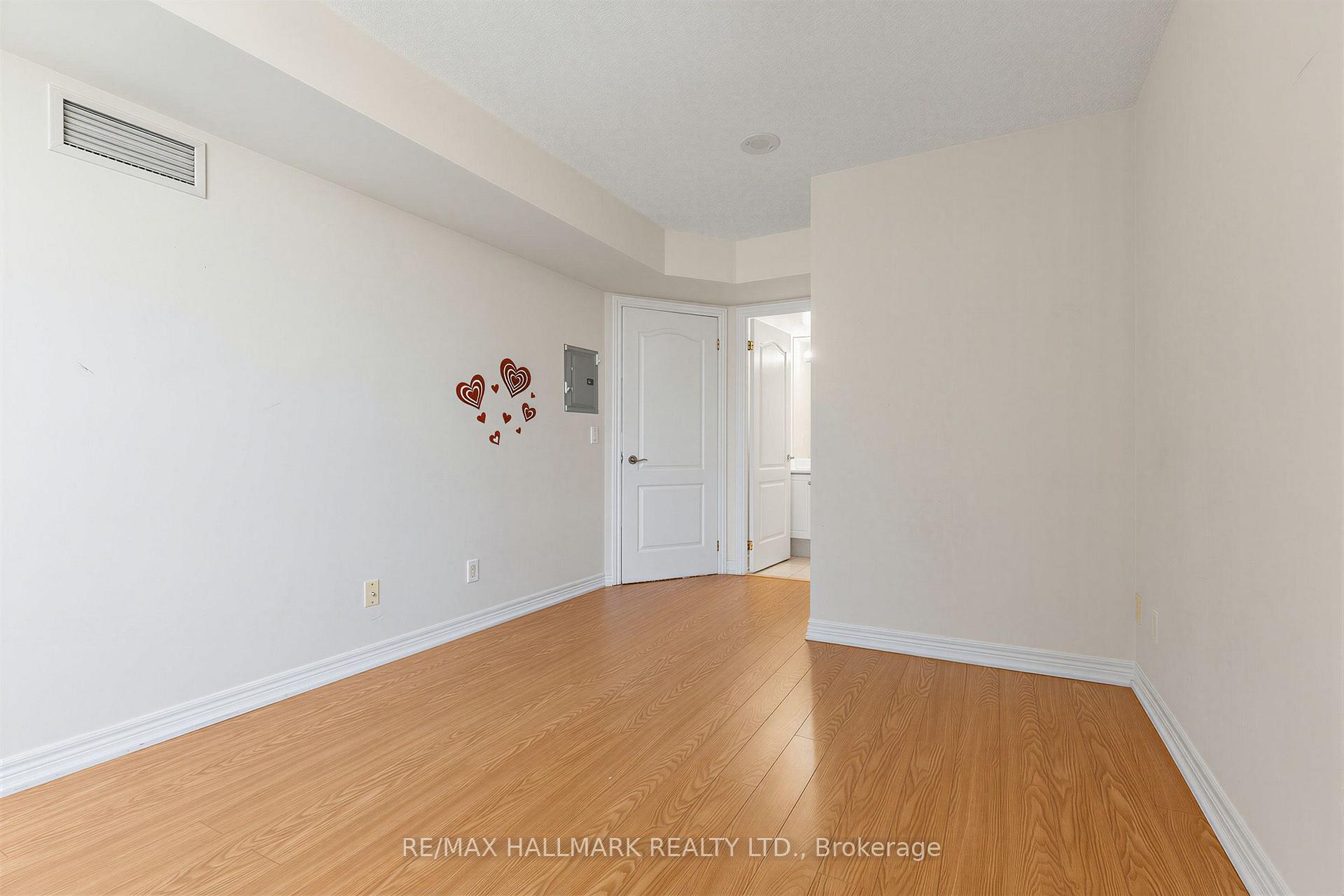 Photo 17 of Unit 1206, 50 Disera Drive, Vaughan, Beverley Glen — HOMEH