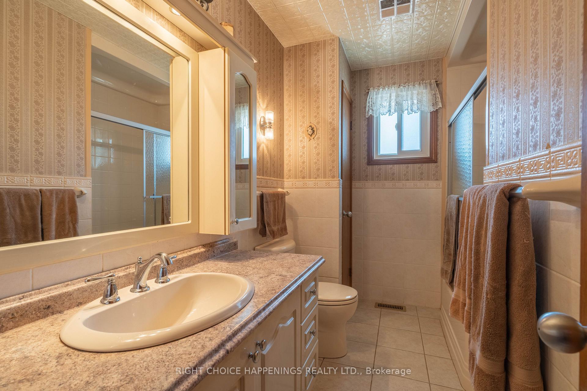 Photo 13 of 4171 Brookdale Drive, Niagara Falls, Ascot — HOMEH