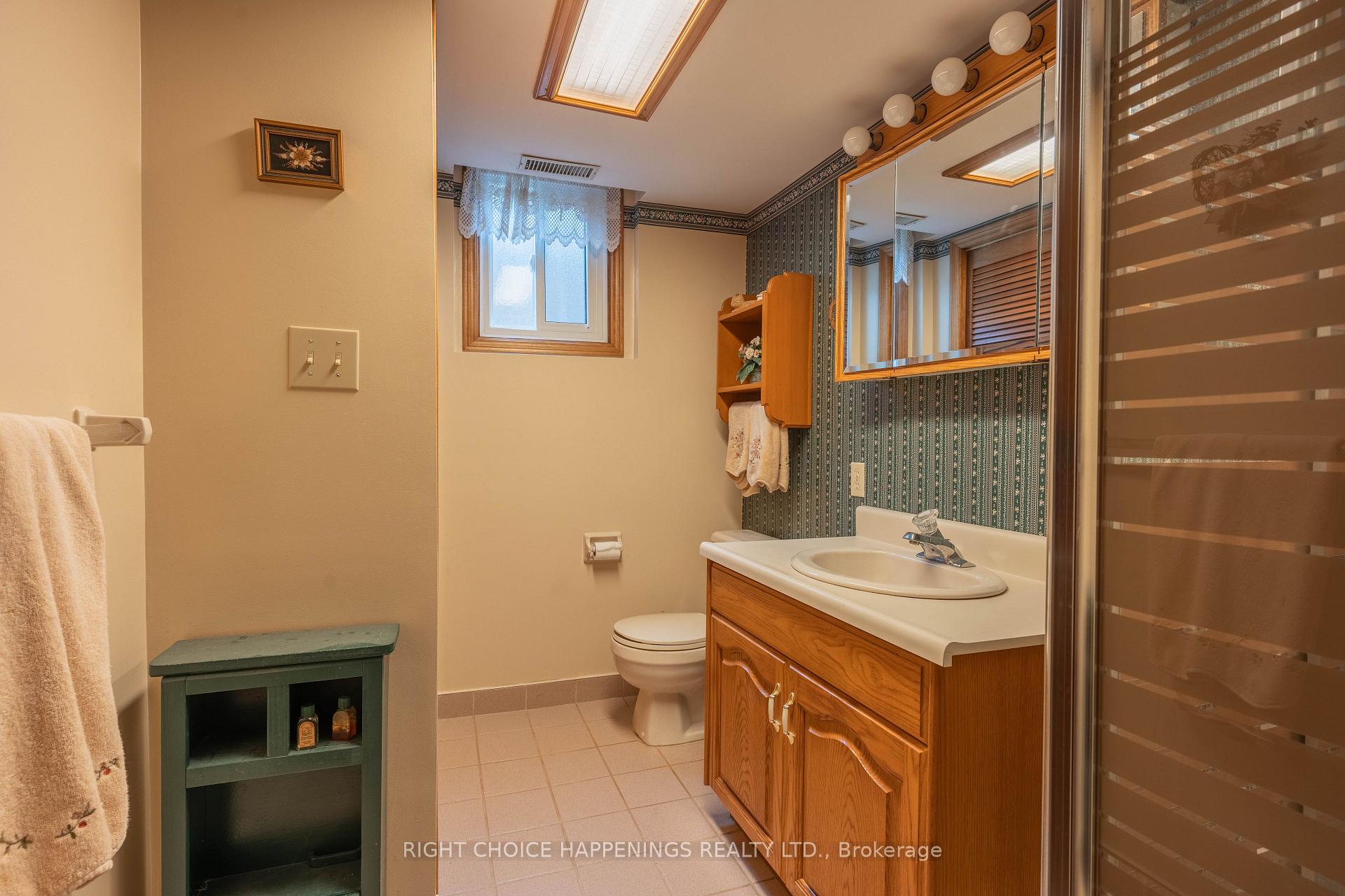 Photo 16 of 4171 Brookdale Drive, Niagara Falls, Ascot — HOMEH