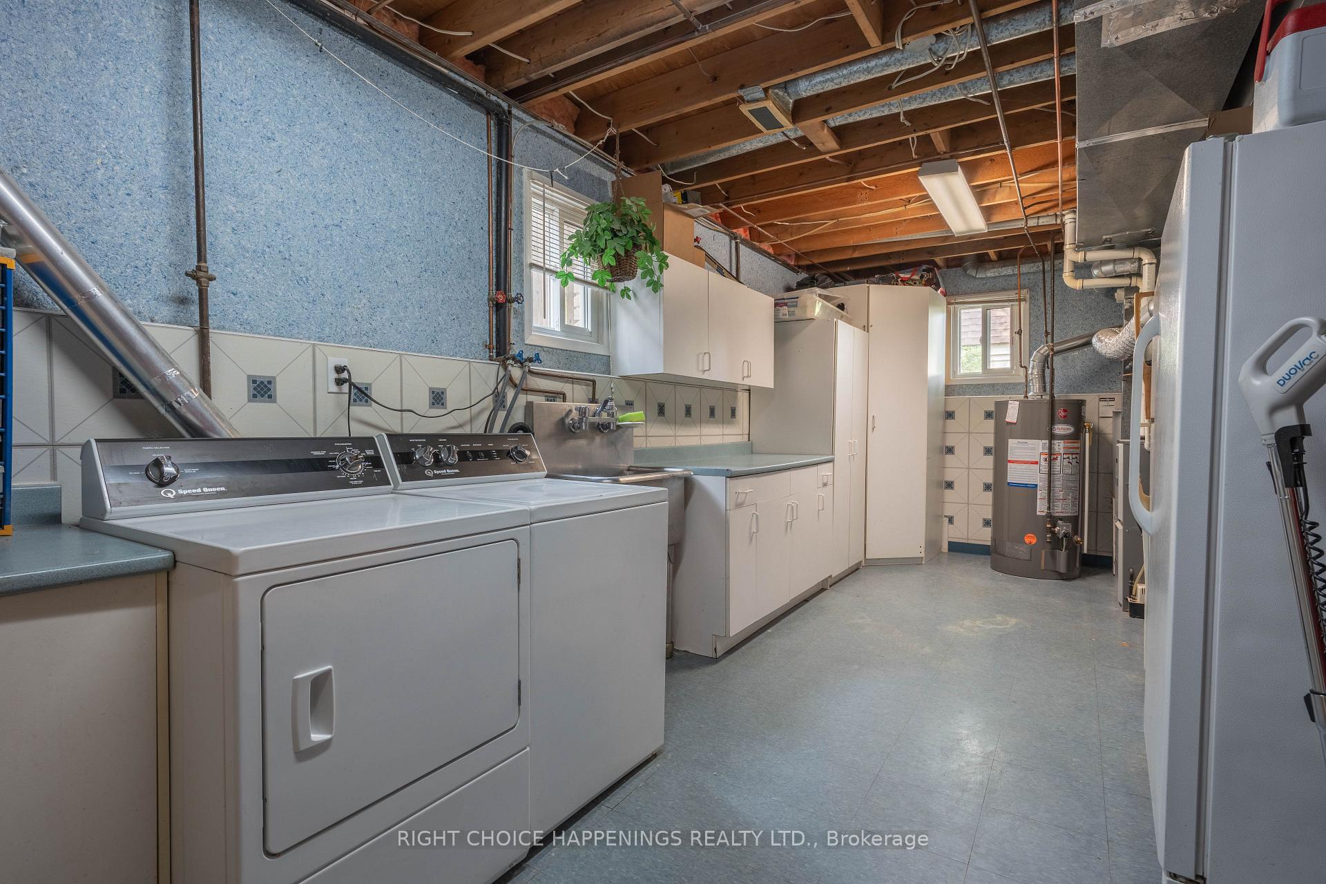 Photo 17 of 4171 Brookdale Drive, Niagara Falls, Ascot — HOMEH