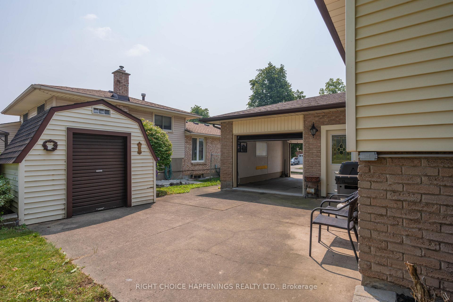 Photo 21 of 4171 Brookdale Drive, Niagara Falls, Ascot — HOMEH