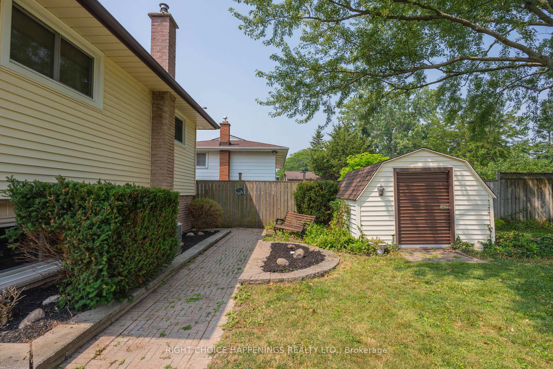 Photo 22 of 4171 Brookdale Drive, Niagara Falls, Ascot — HOMEH