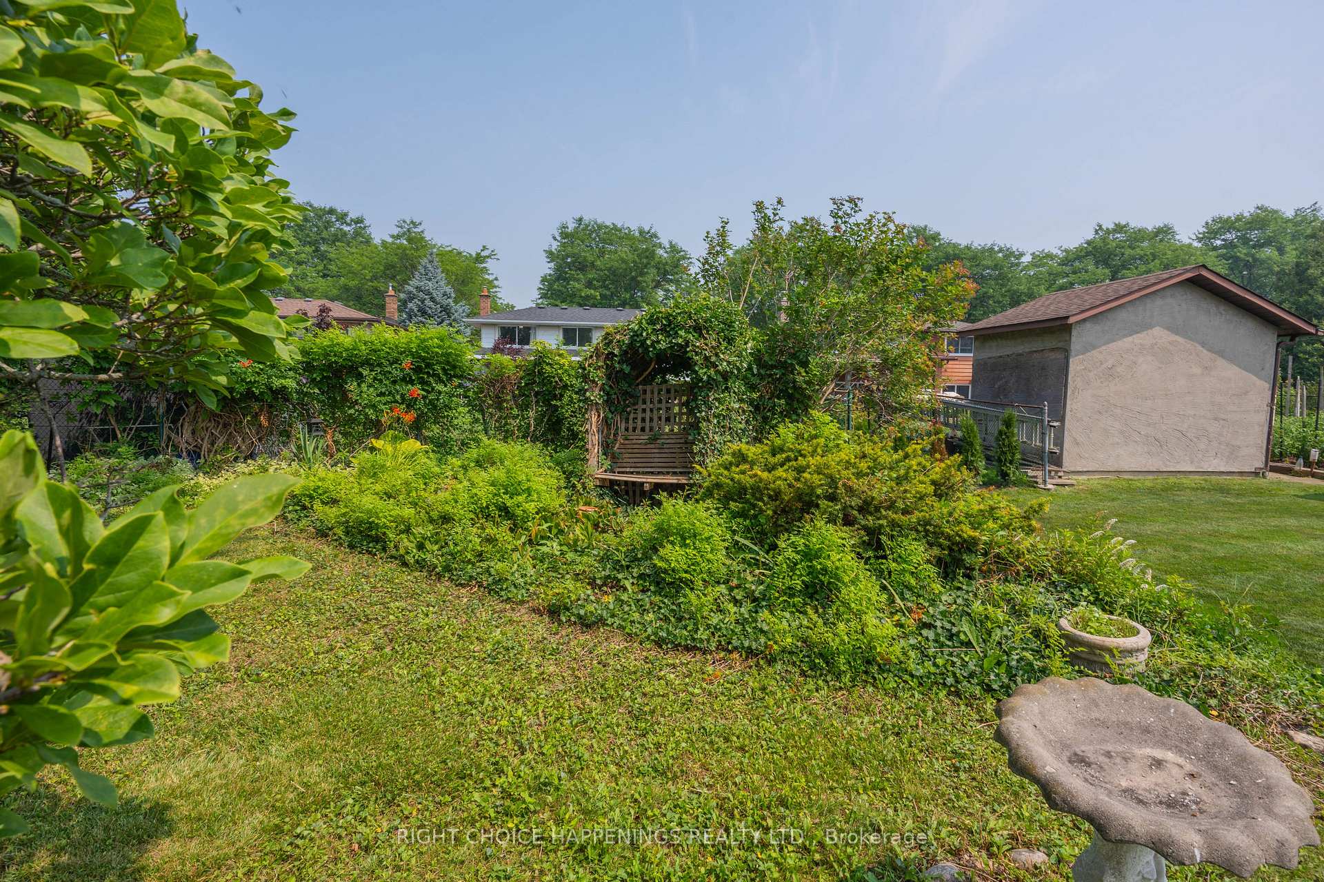 Photo 23 of 4171 Brookdale Drive, Niagara Falls, Ascot — HOMEH