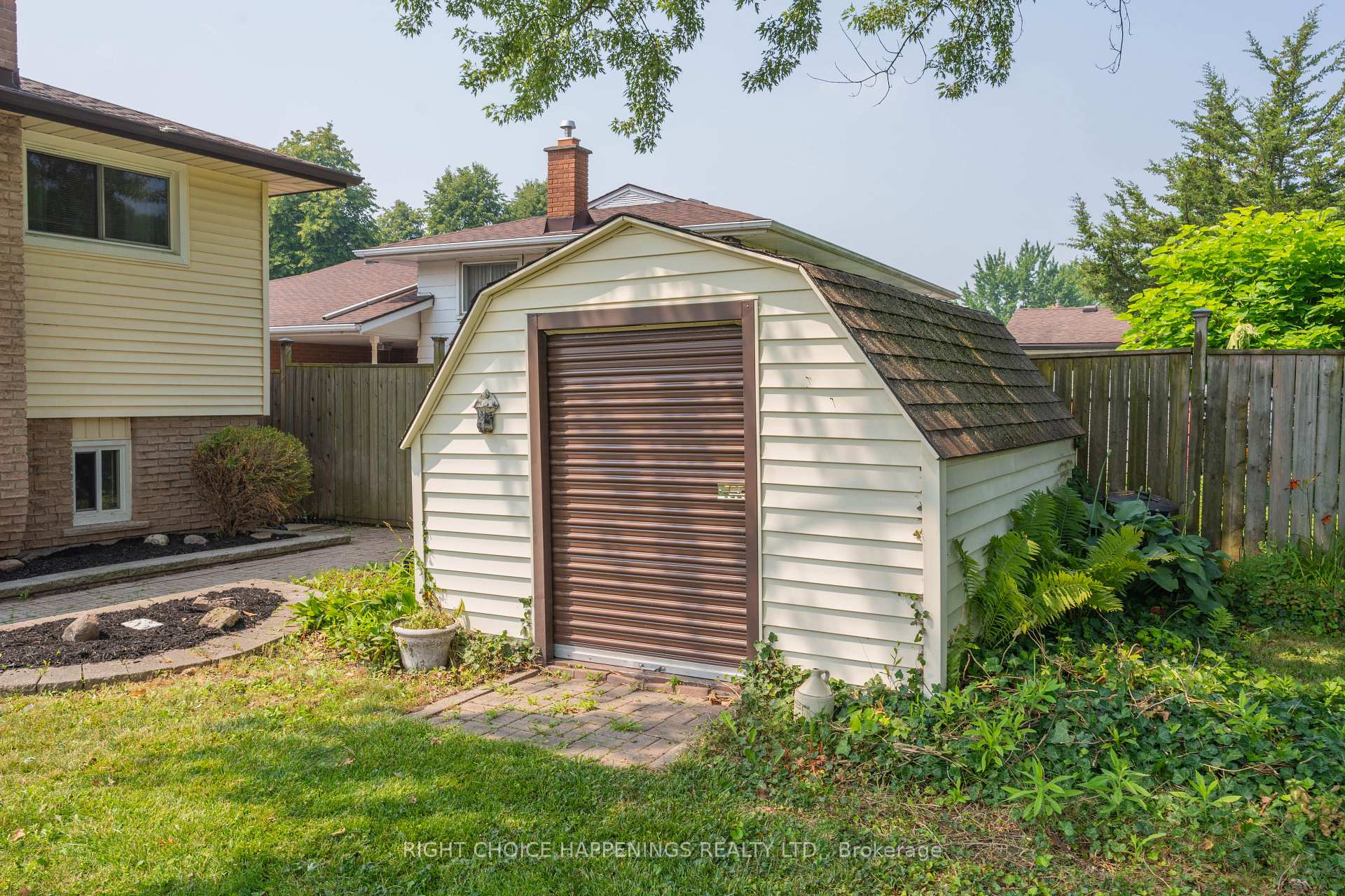 Photo 25 of 4171 Brookdale Drive, Niagara Falls, Ascot — HOMEH