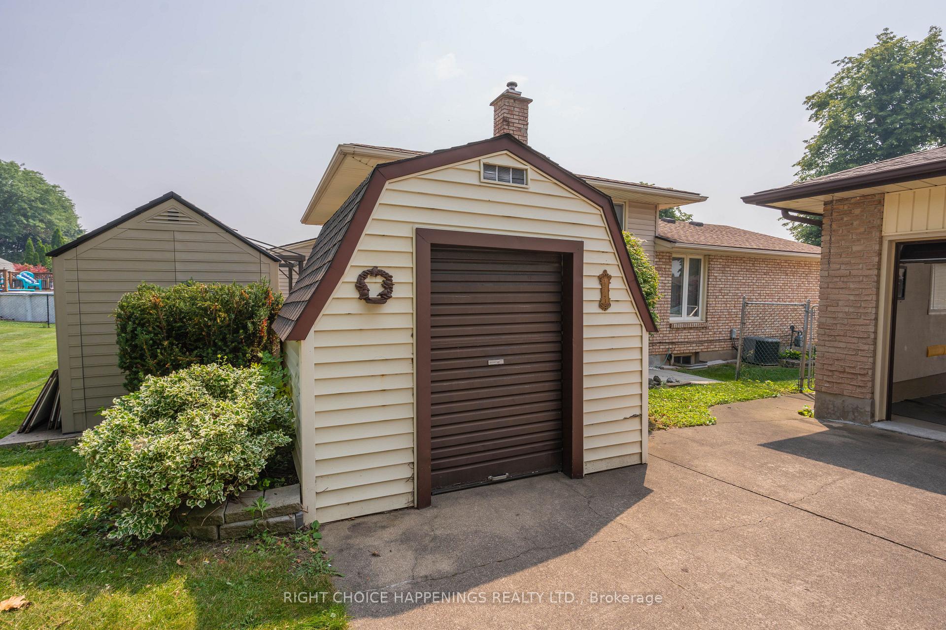 Photo 26 of 4171 Brookdale Drive, Niagara Falls, Ascot — HOMEH
