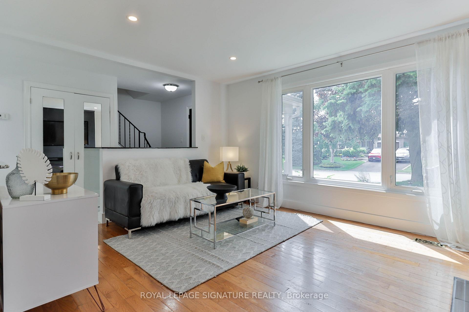 Photo 5 of 32 Harland Crescent, Ajax, South East — HOMEH