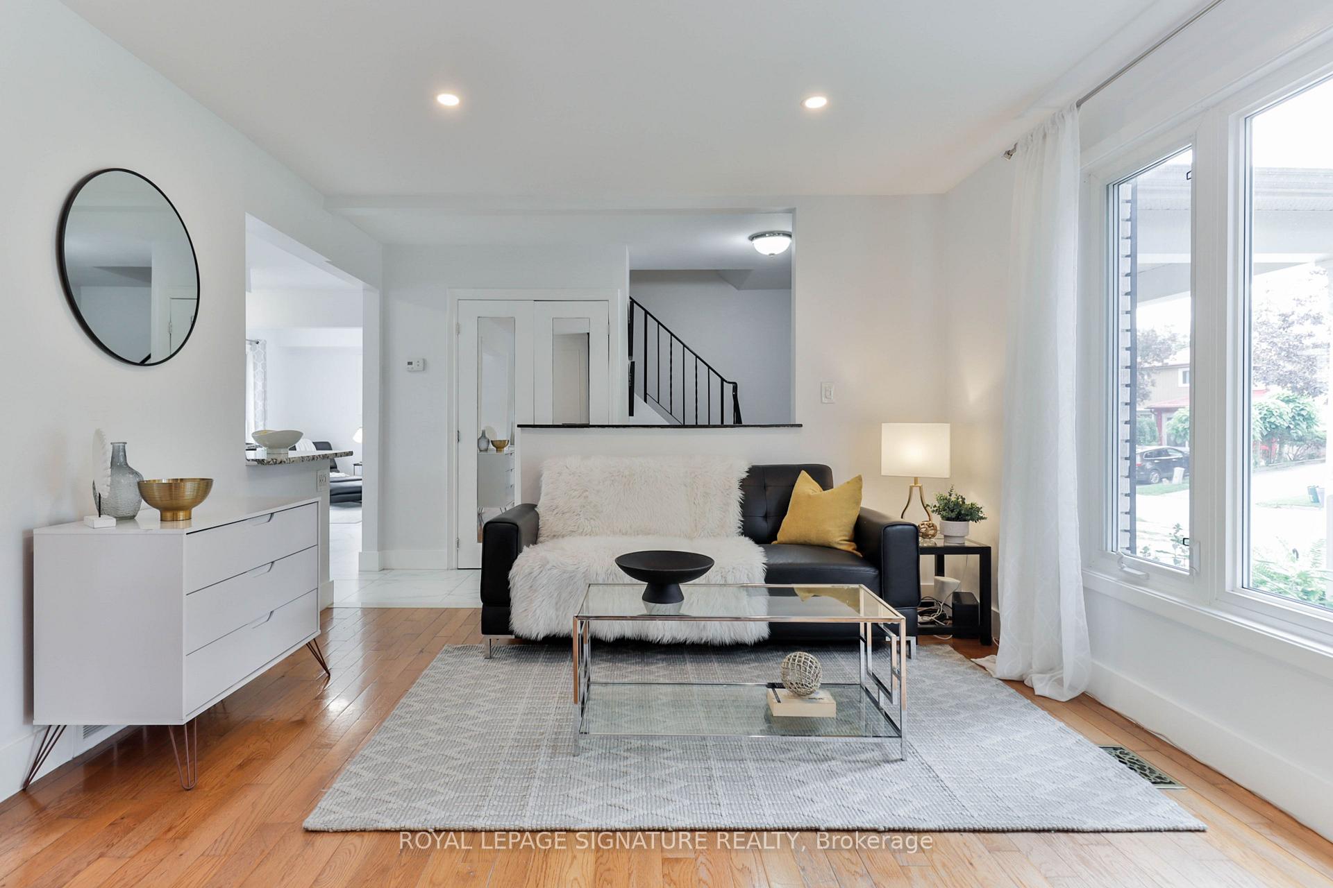 Photo 7 of 32 Harland Crescent, Ajax, South East — HOMEH