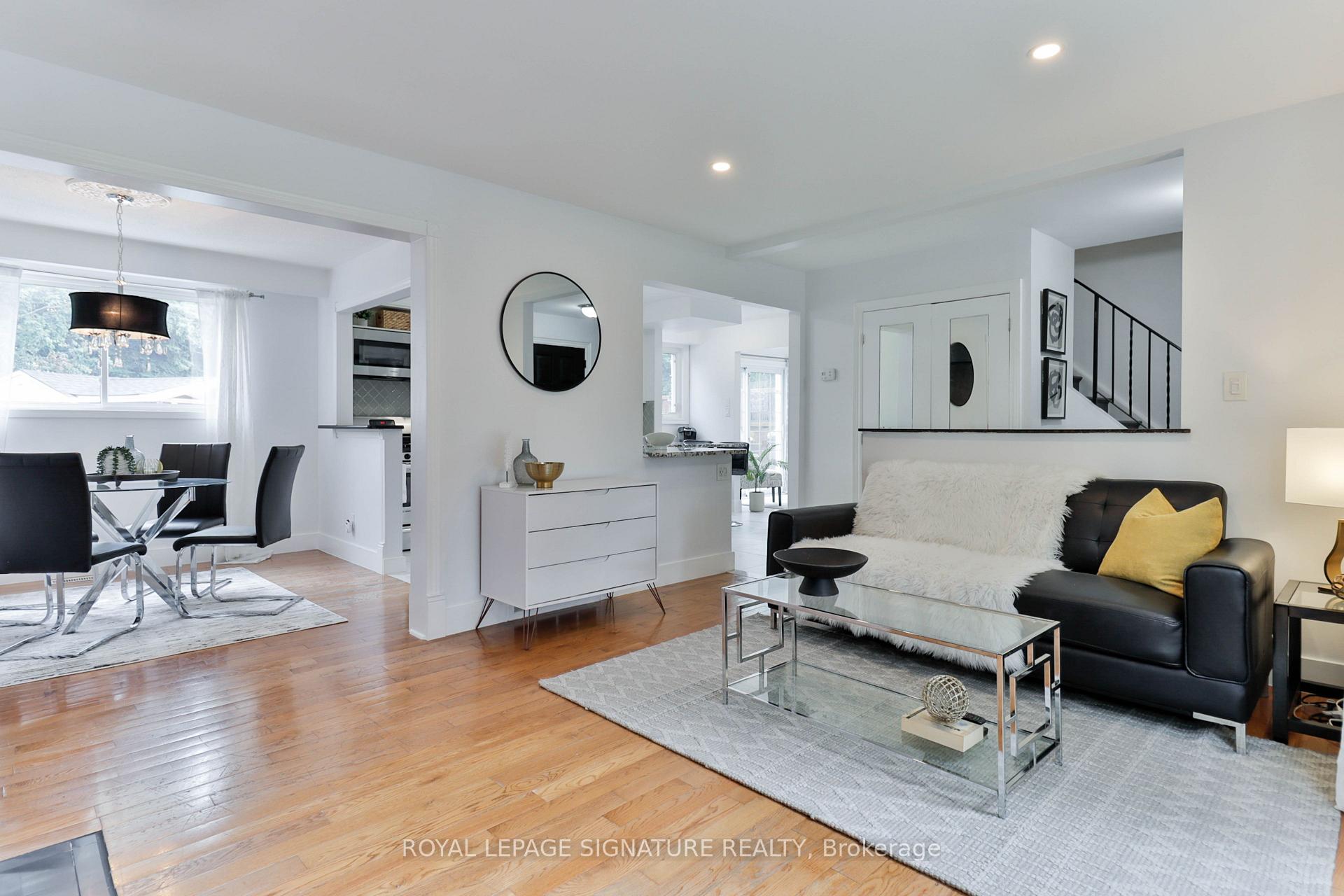 Photo 8 of 32 Harland Crescent, Ajax, South East — HOMEH