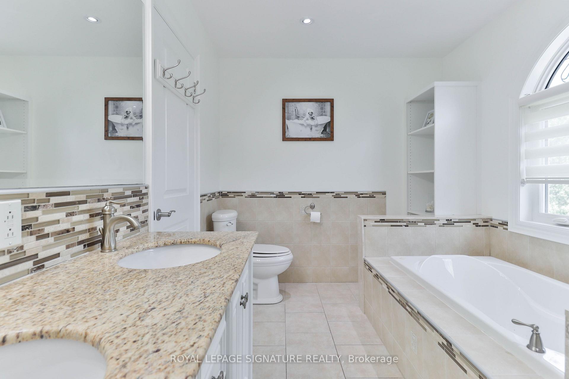 Photo 25 of 32 Harland Crescent, Ajax, South East — HOMEH