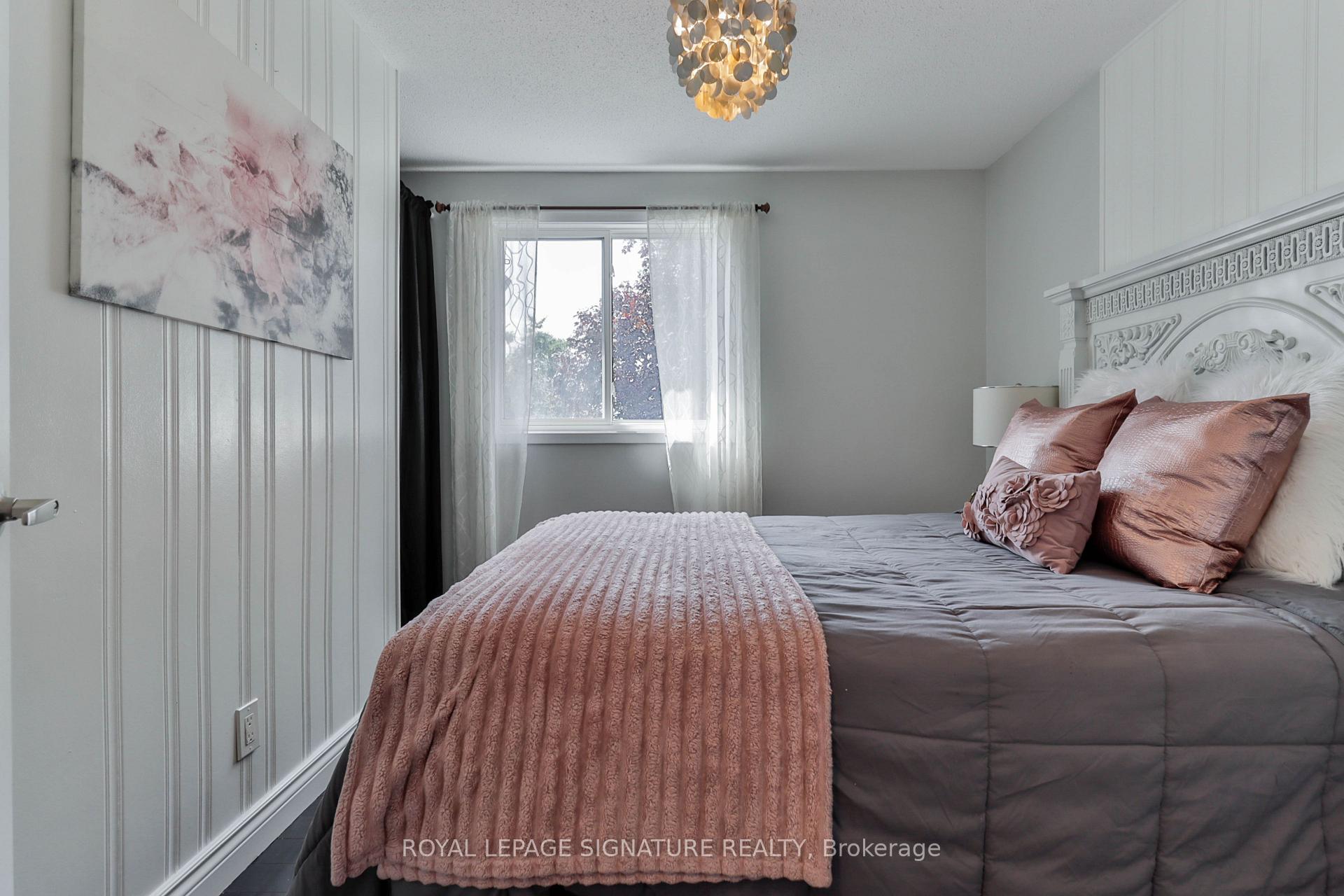 Photo 27 of 32 Harland Crescent, Ajax, South East — HOMEH