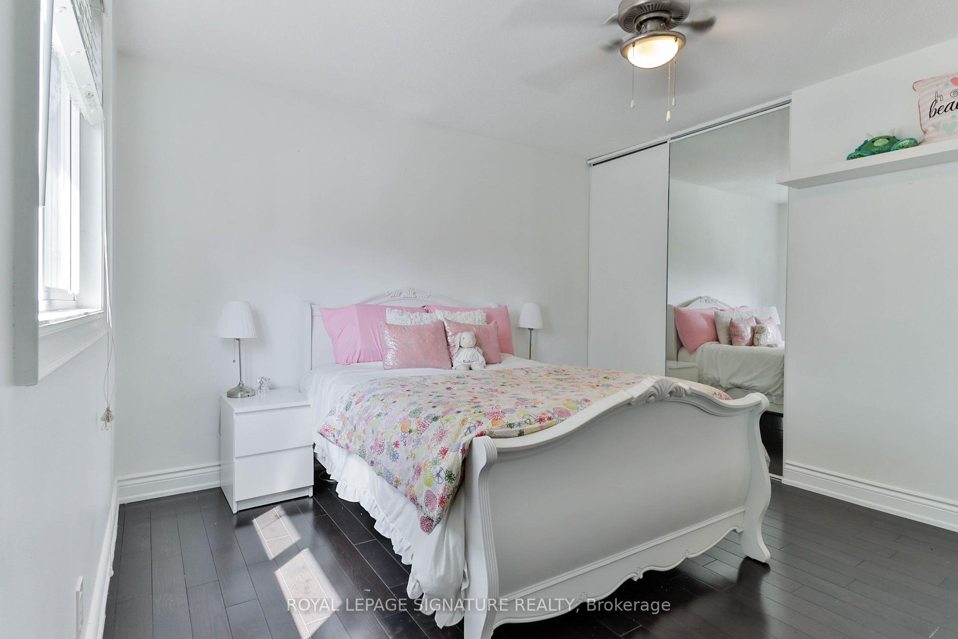 Photo 29 of 32 Harland Crescent, Ajax, South East — HOMEH