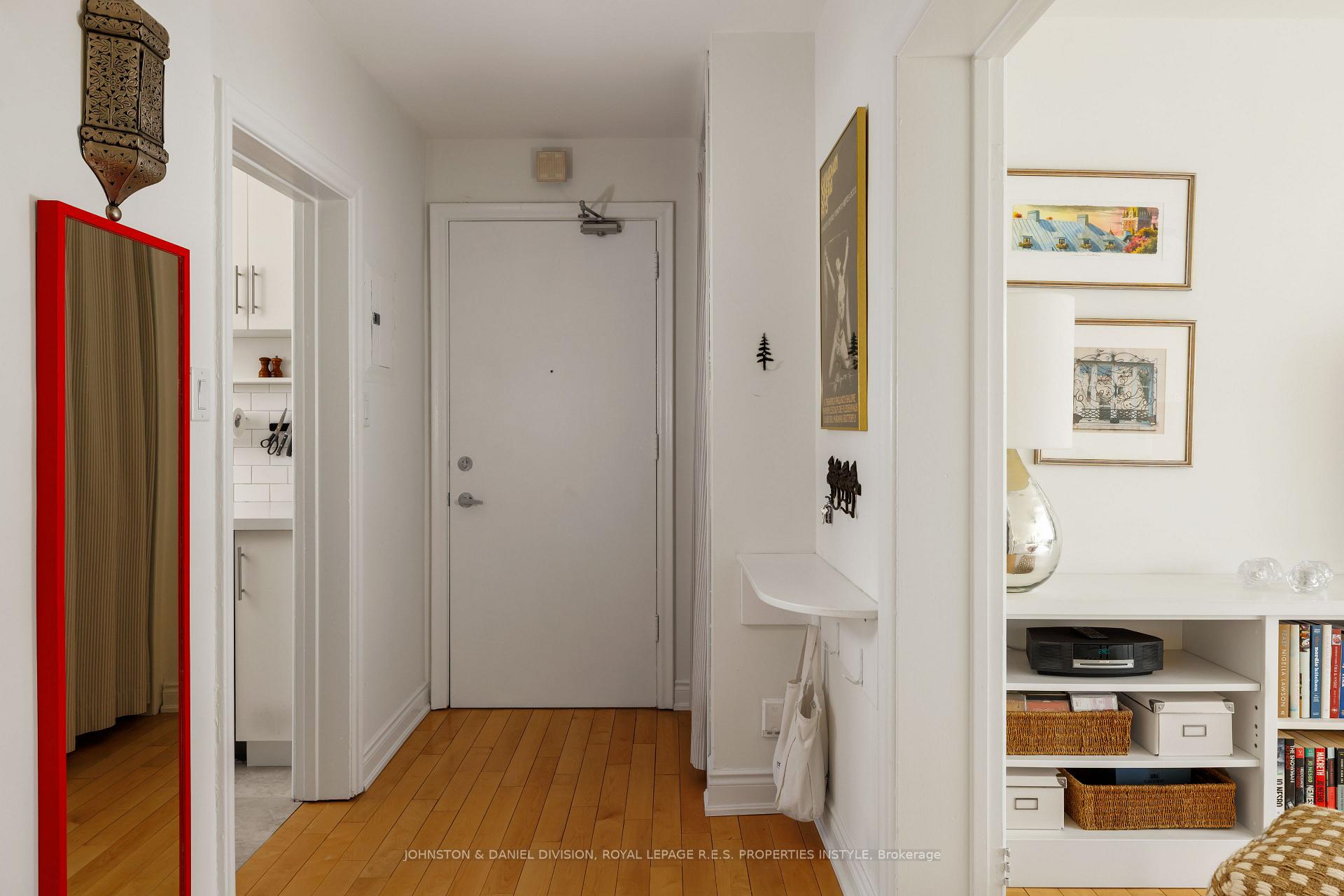 Photo 5 of Unit 8, 2368 Queen Street E, Toronto, The Beaches — HOMEH