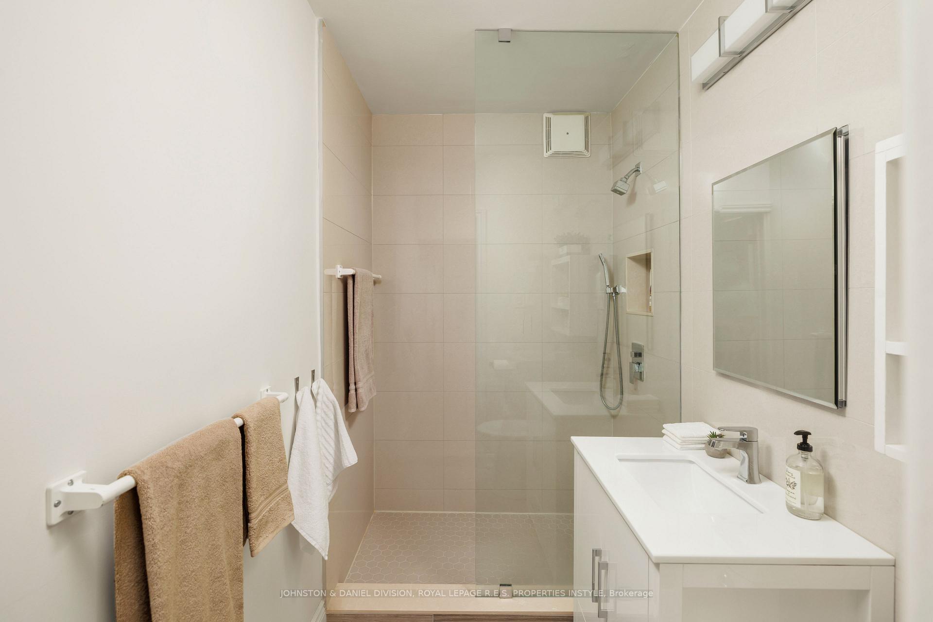 Photo 42 of Unit 8, 2368 Queen Street E, Toronto, The Beaches — HOMEH