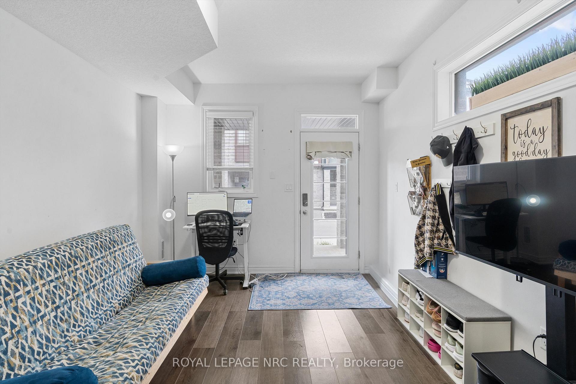 Photo 4 of Unit 17, 5000 Connor Drive, Lincoln, Beamsville — HOMEH