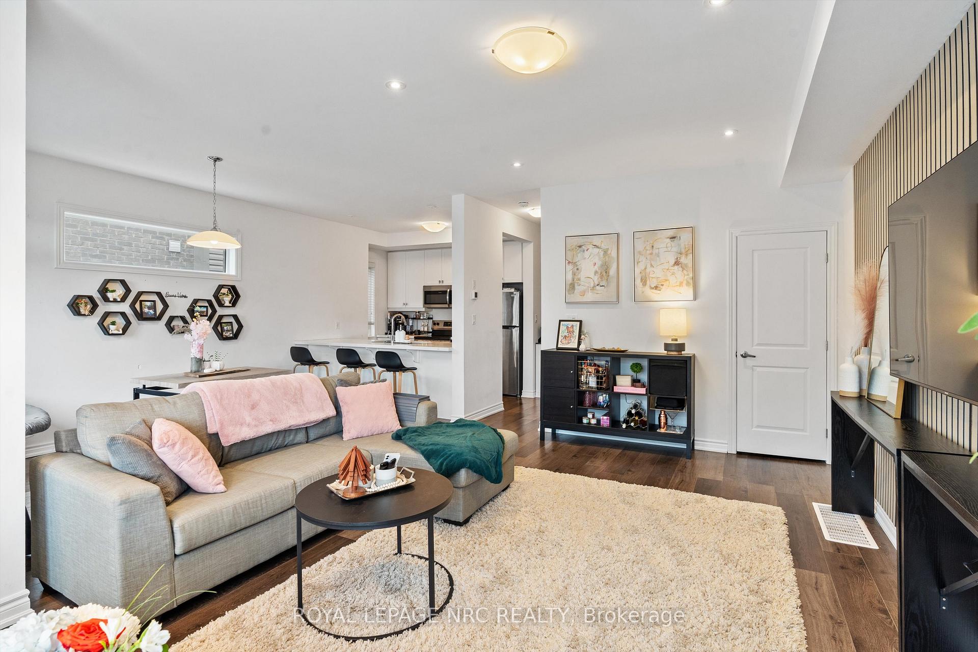 Photo 7 of Unit 17, 5000 Connor Drive, Lincoln, Beamsville — HOMEH