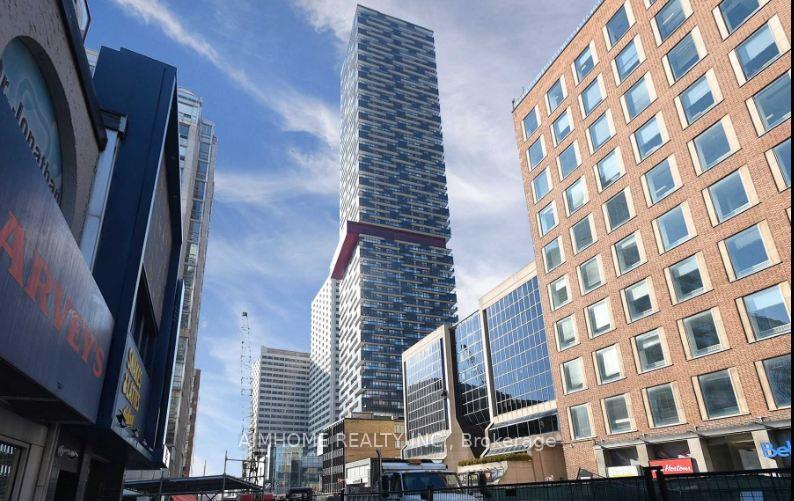 Photo 2 of Unit 3505, 8 Eglinton Avenue E, Toronto, Mount Pleasant West — HOMEH