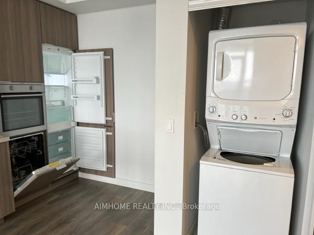 Photo 11 of Unit 3505, 8 Eglinton Avenue E, Toronto, Mount Pleasant West — HOMEH
