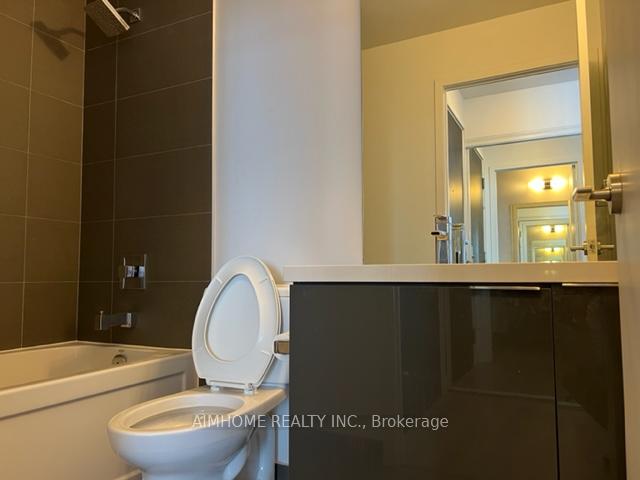 Photo 12 of Unit 3505, 8 Eglinton Avenue E, Toronto, Mount Pleasant West — HOMEH