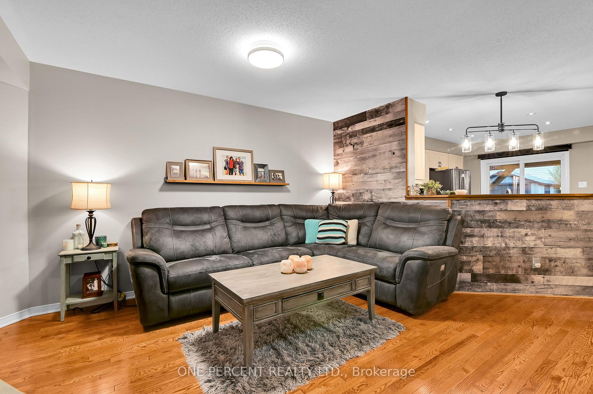 Photo 6 of 2260 Mondavi Street, Ottawa, Springridge/East Village — HOMEH