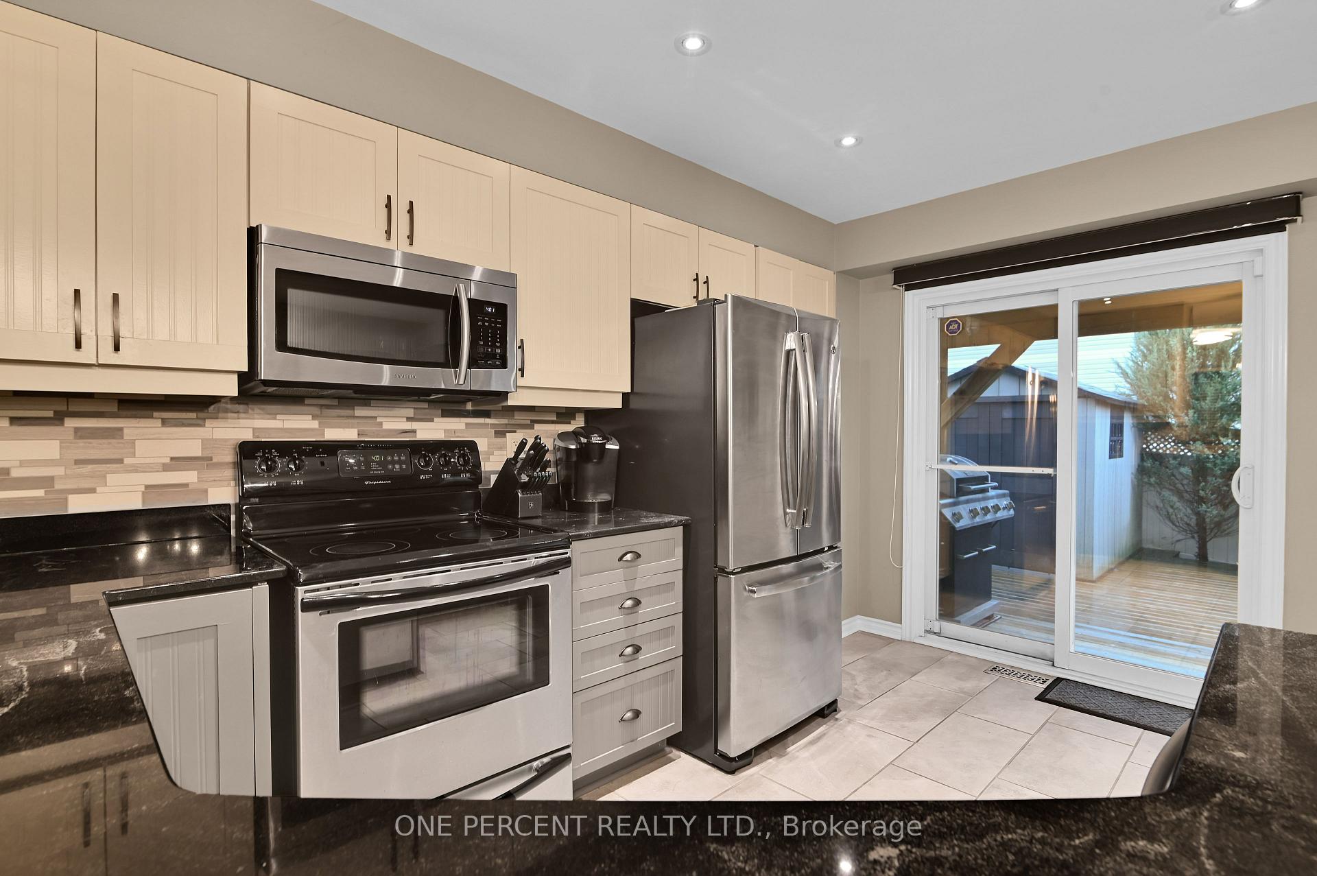 Photo 12 of 2260 Mondavi Street, Ottawa, Springridge/East Village — HOMEH