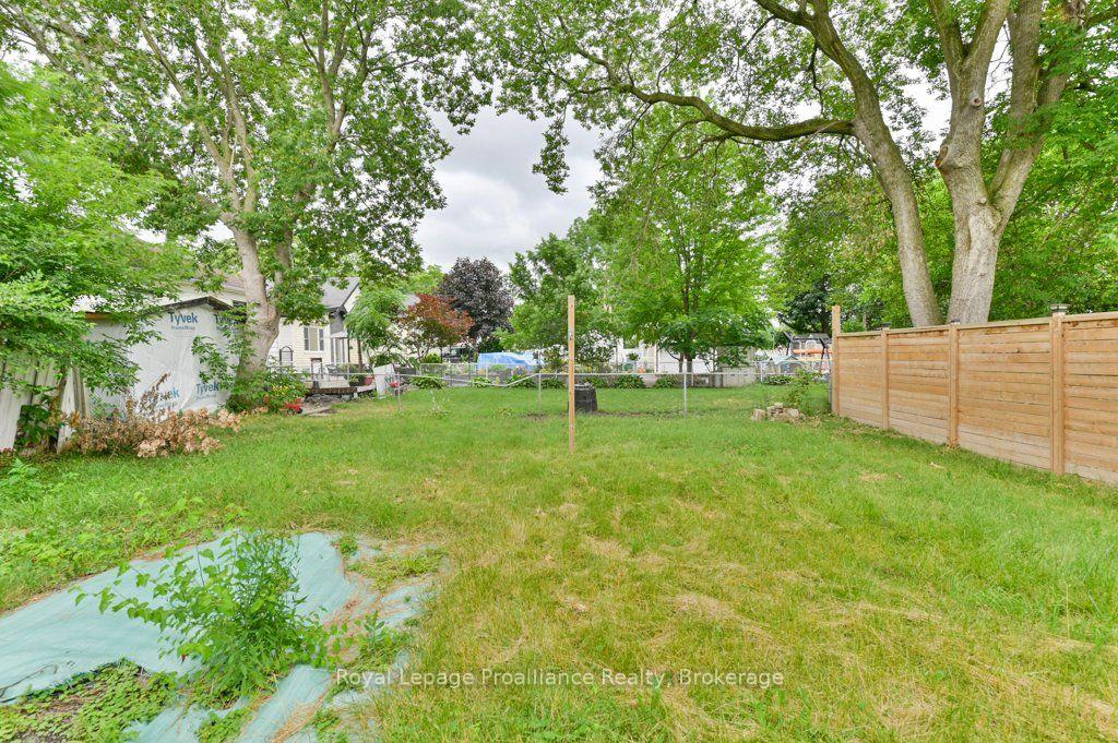 Photo 23 of 19 Bettes Street, Belleville, Belleville Ward — HOMEH