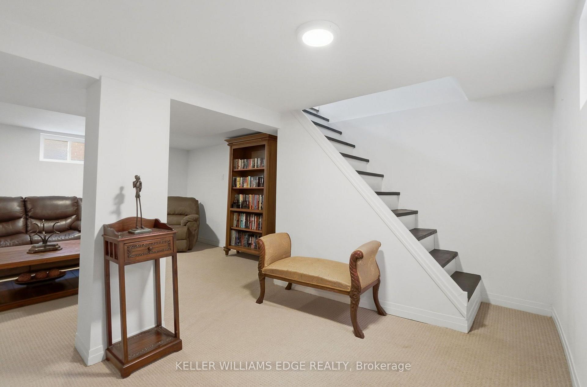 Photo 20 of 127 Tragina Avenue S, Hamilton, Bartonville — HOMEH