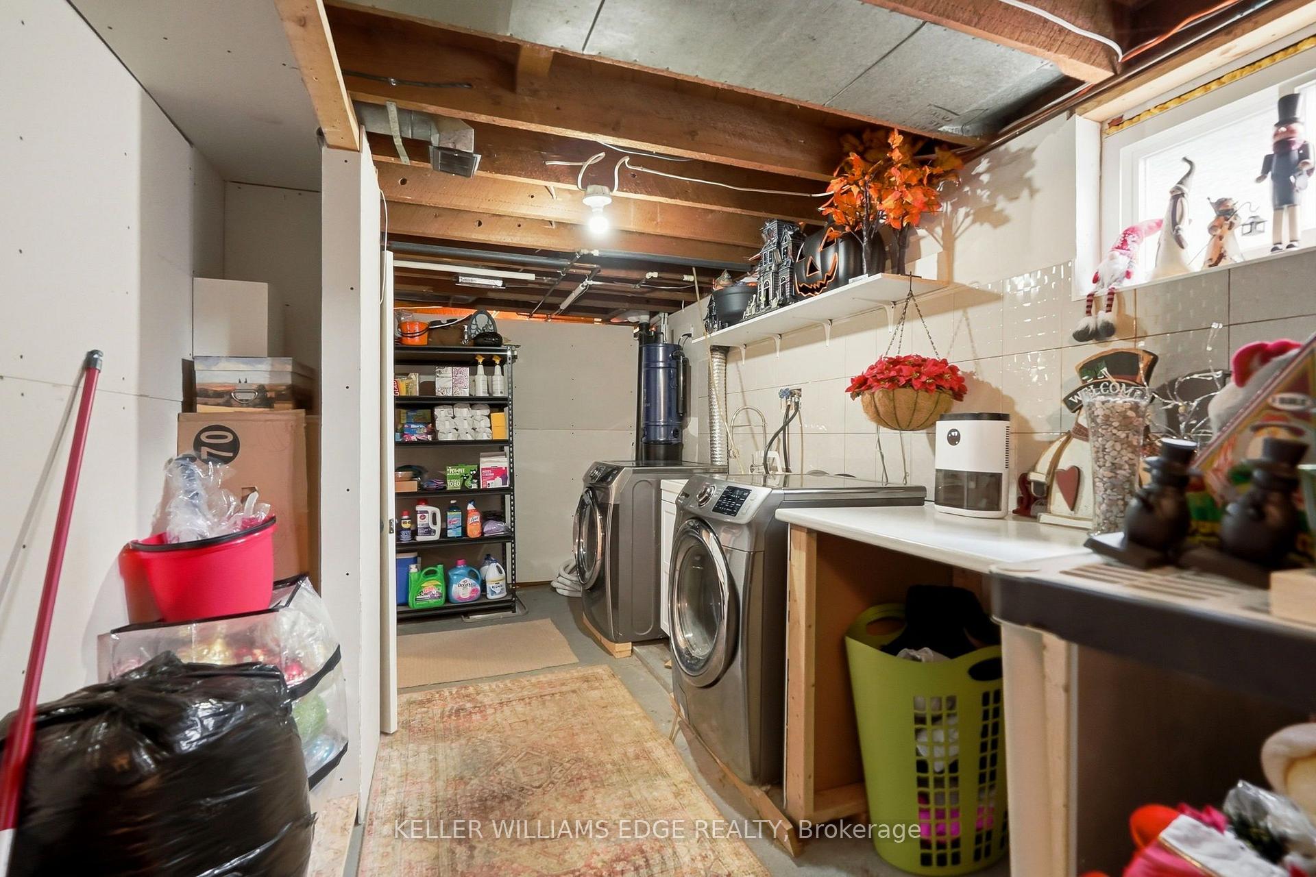 Photo 28 of 127 Tragina Avenue S, Hamilton, Bartonville — HOMEH