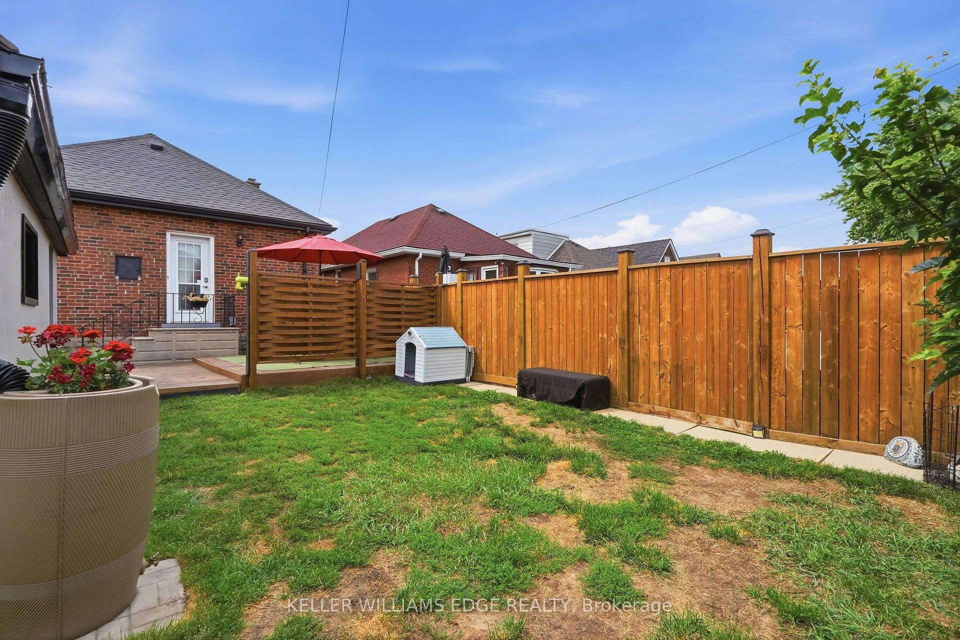 Photo 33 of 127 Tragina Avenue S, Hamilton, Bartonville — HOMEH