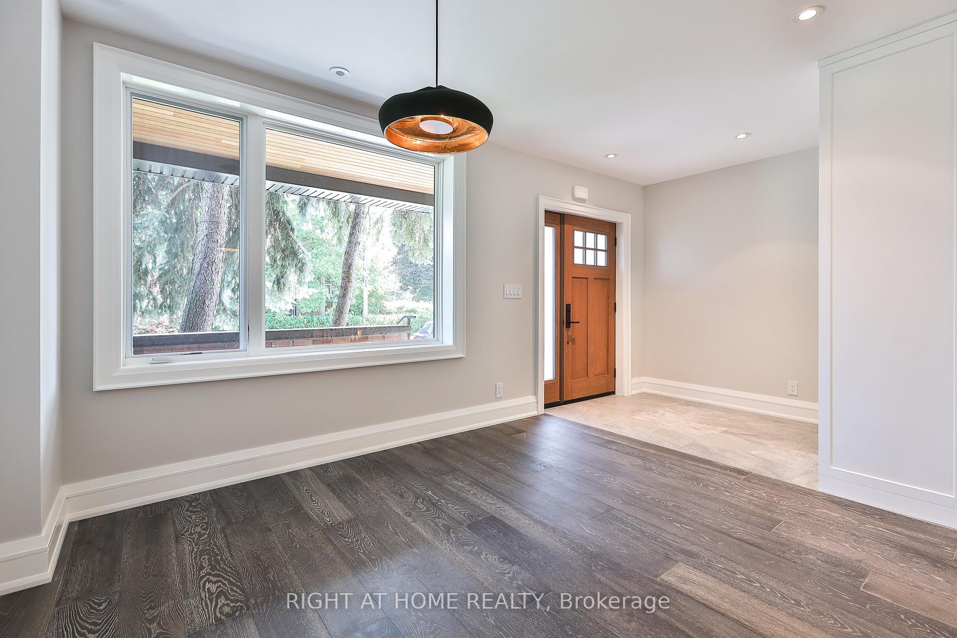 Photo 3 of 232 Willard Avenue, Toronto, High Park-Swansea — HOMEH