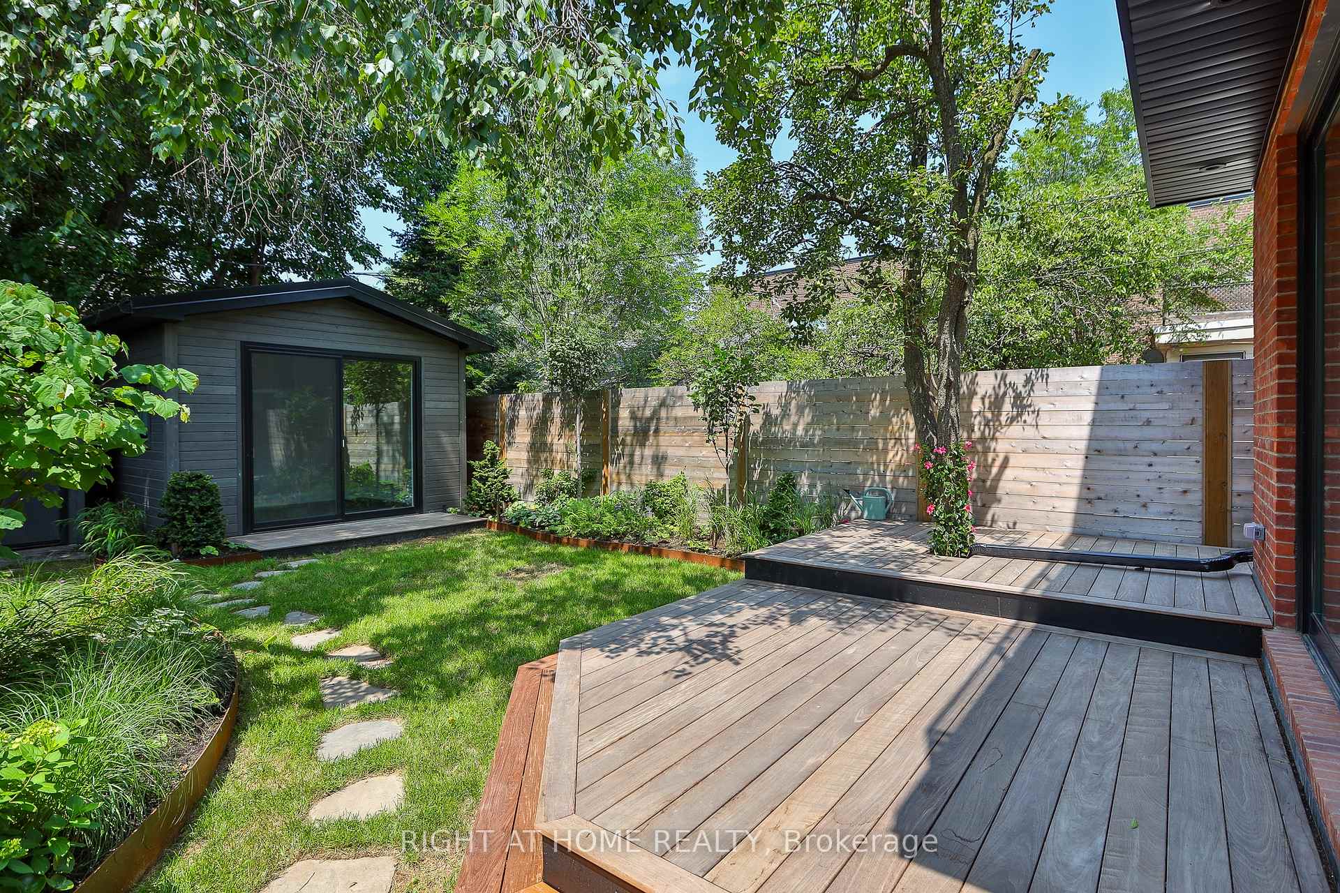 Photo 11 of 232 Willard Avenue, Toronto, High Park-Swansea — HOMEH